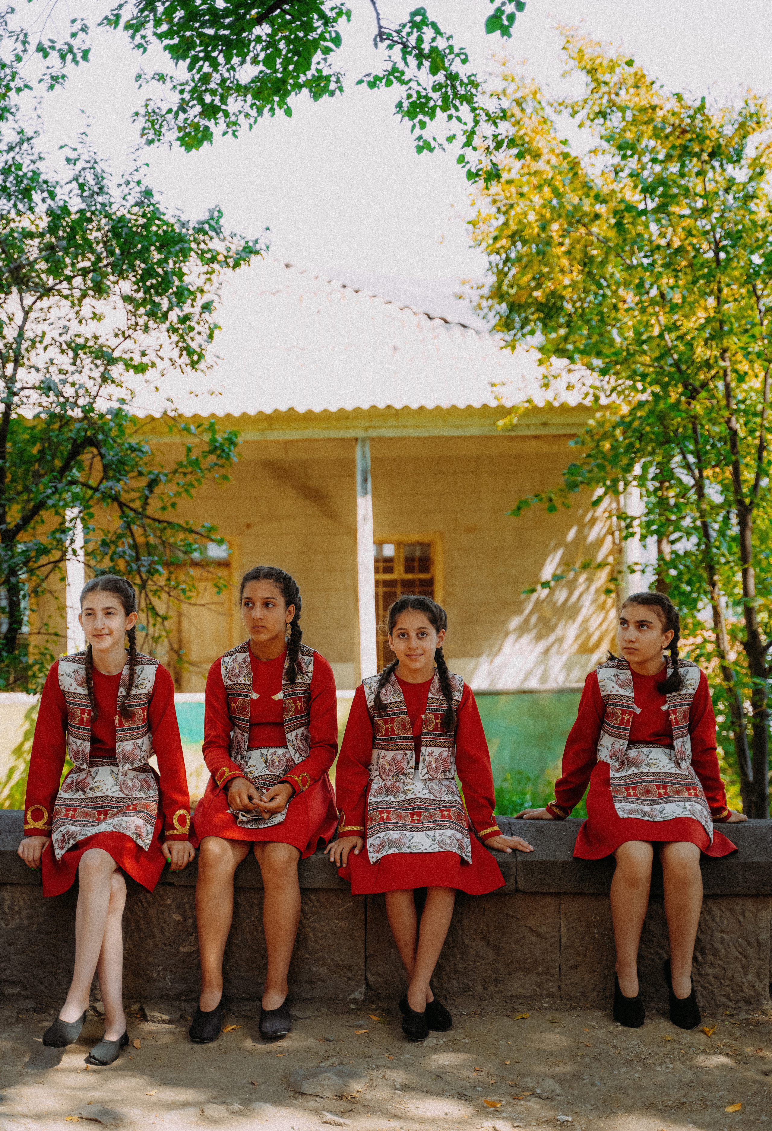 ЕРЕВАН. Стрит-фотография, полная абсурда, идиотизма и красоты