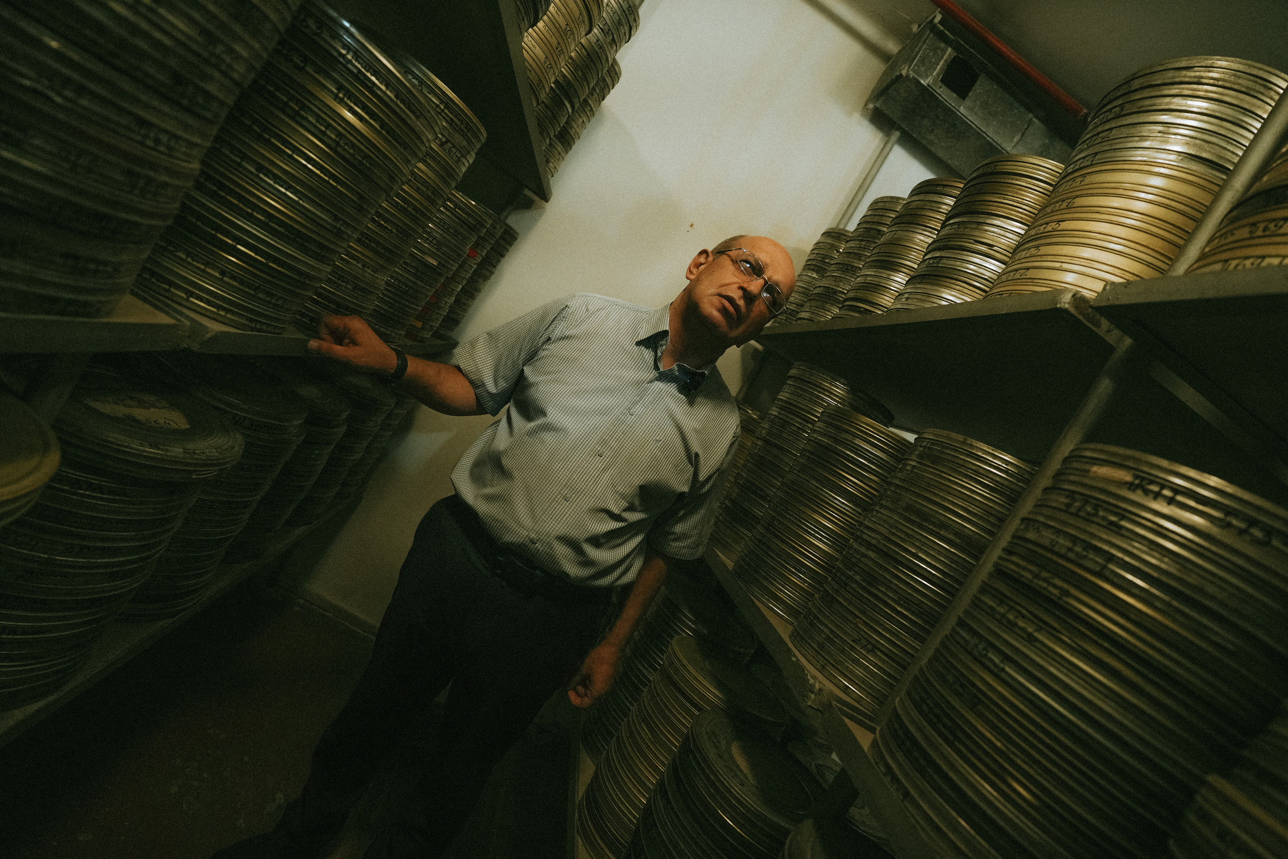 ЕРЕВАН. Стрит-фотография, полная абсурда, идиотизма и красоты