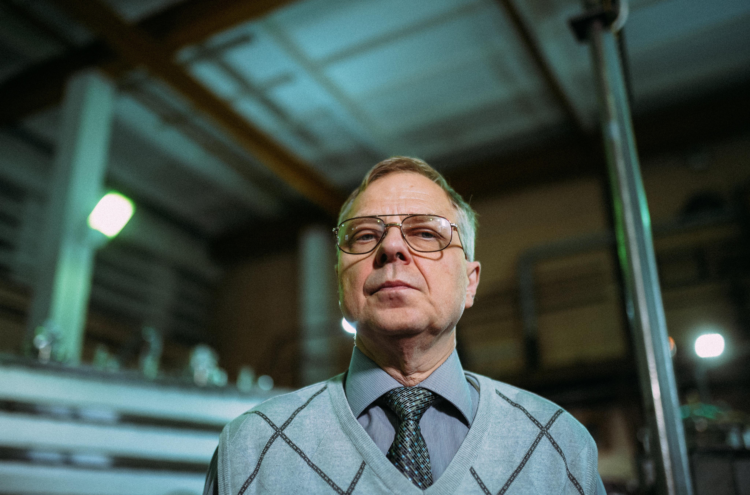 ЛИКИ НАУКИ. Стрит-фотография, полная абсурда, идиотизма и красоты