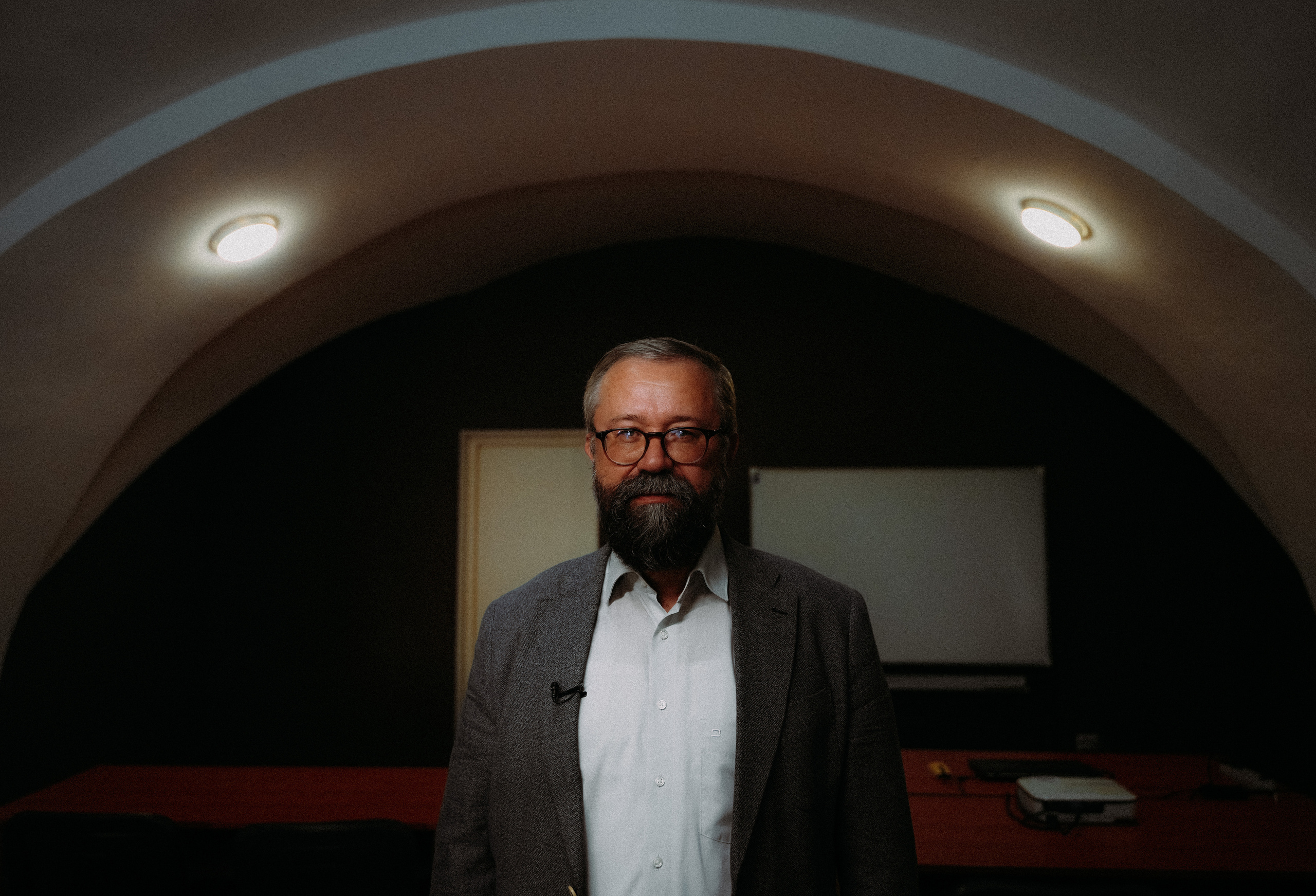 ЛИКИ НАУКИ. Стрит-фотография, полная абсурда, идиотизма и красоты