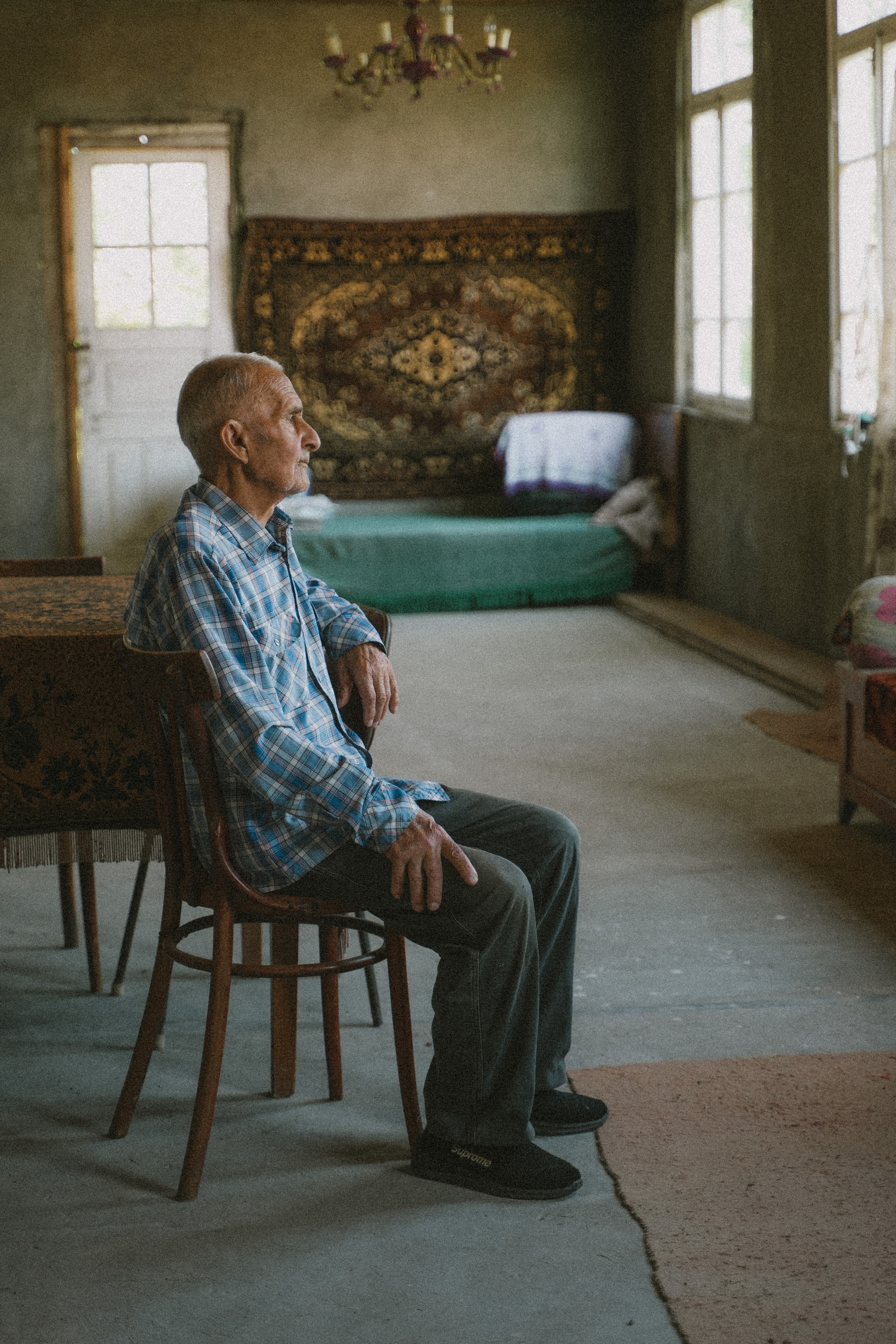 ЕРЕВАН. Стрит-фотография, полная абсурда, идиотизма и красоты