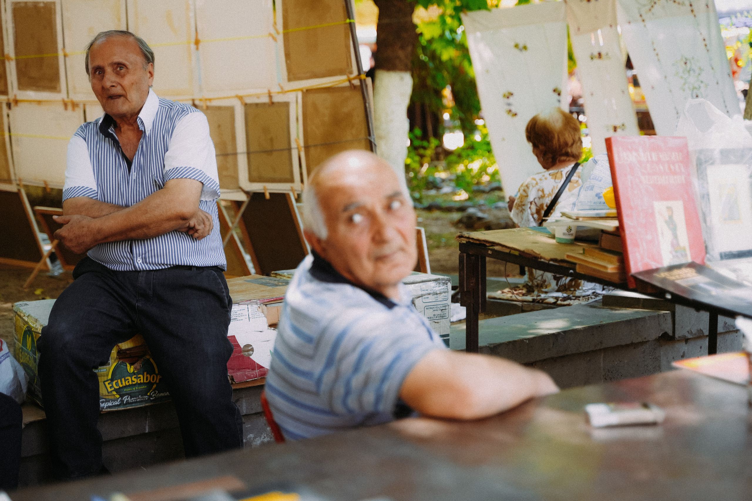 ЕРЕВАН. Стрит-фотография, полная абсурда, идиотизма и красоты