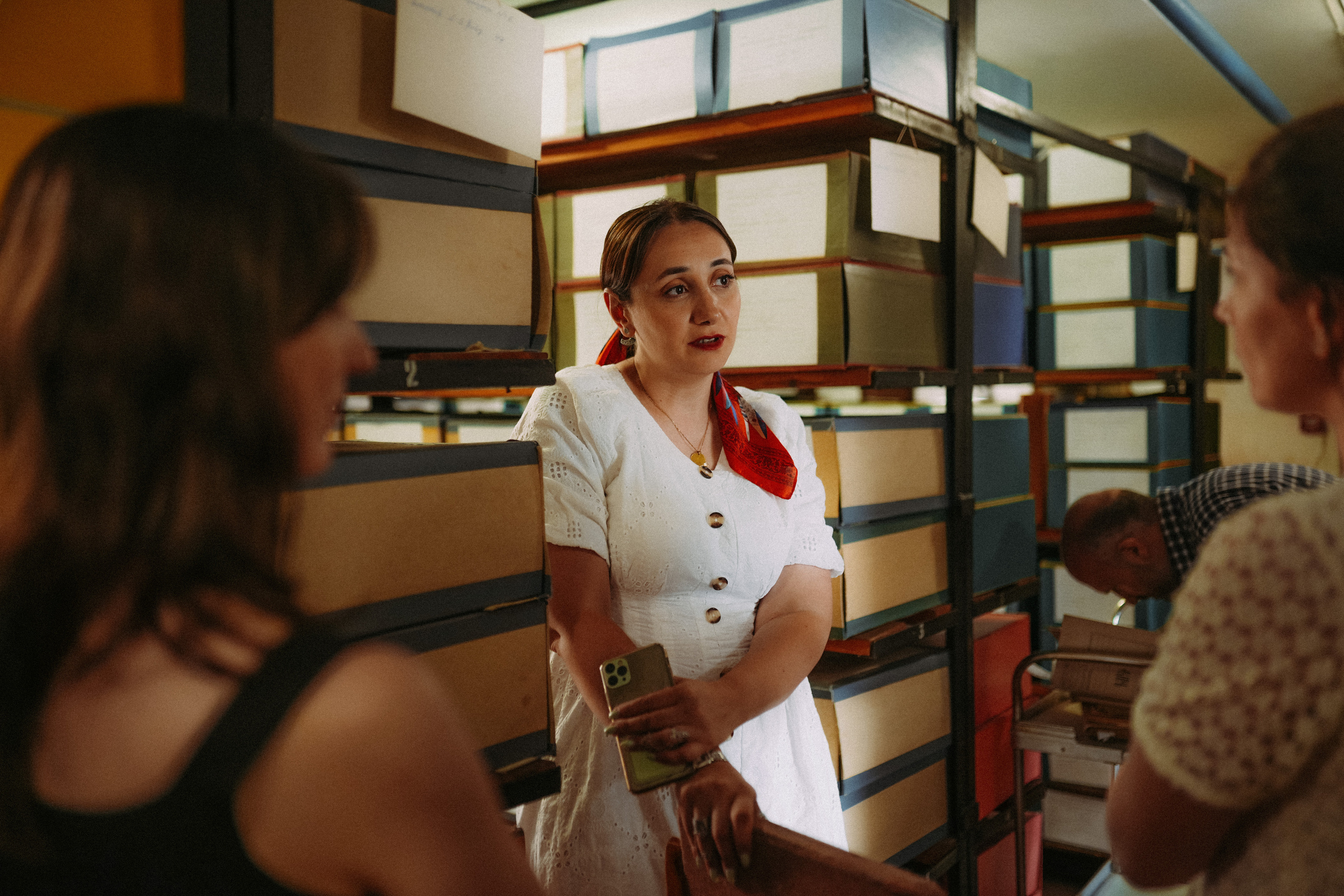 ЕРЕВАН. Стрит-фотография, полная абсурда, идиотизма и красоты