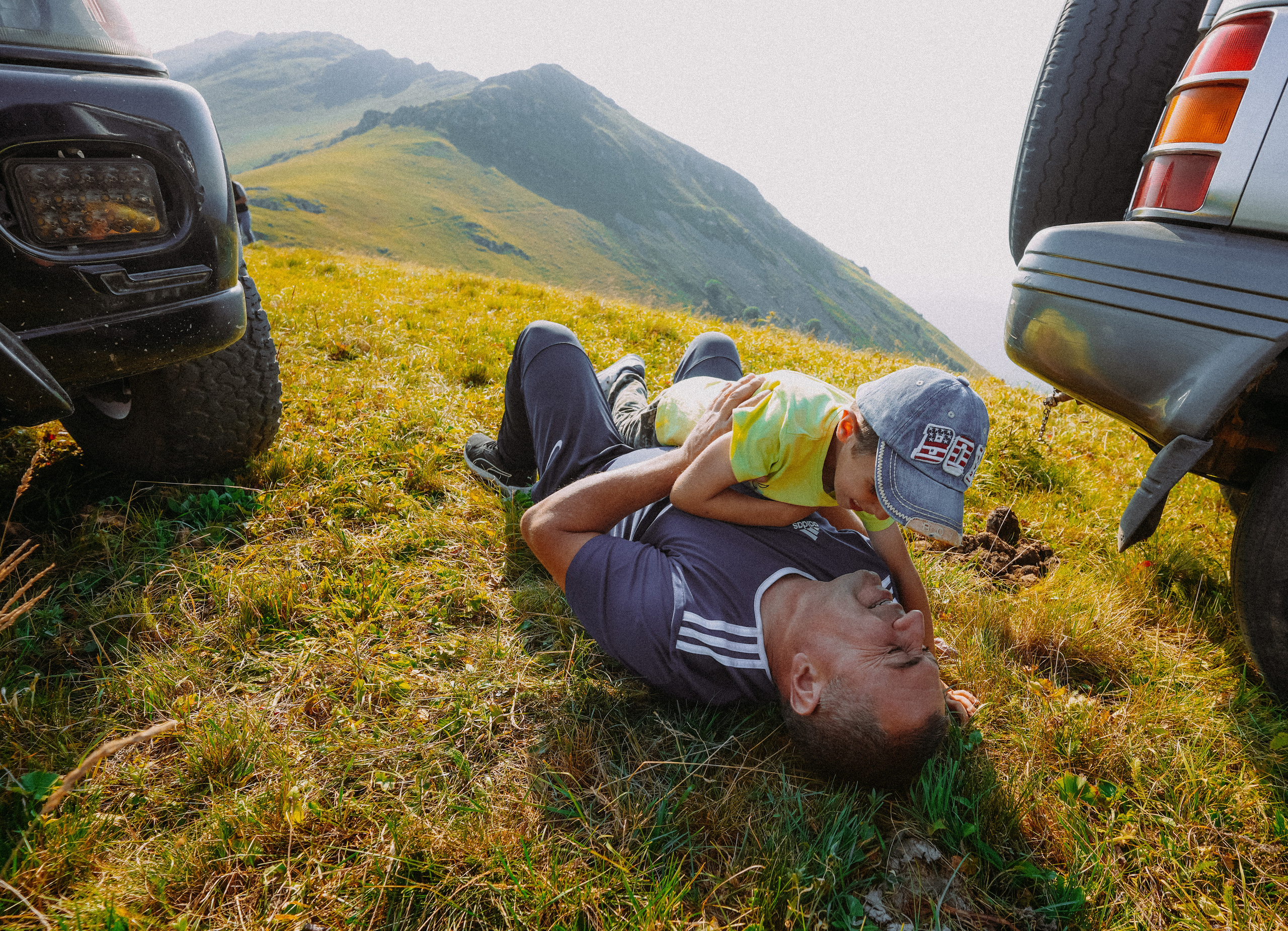 ЕРЕВАН. Стрит-фотография, полная абсурда, идиотизма и красоты