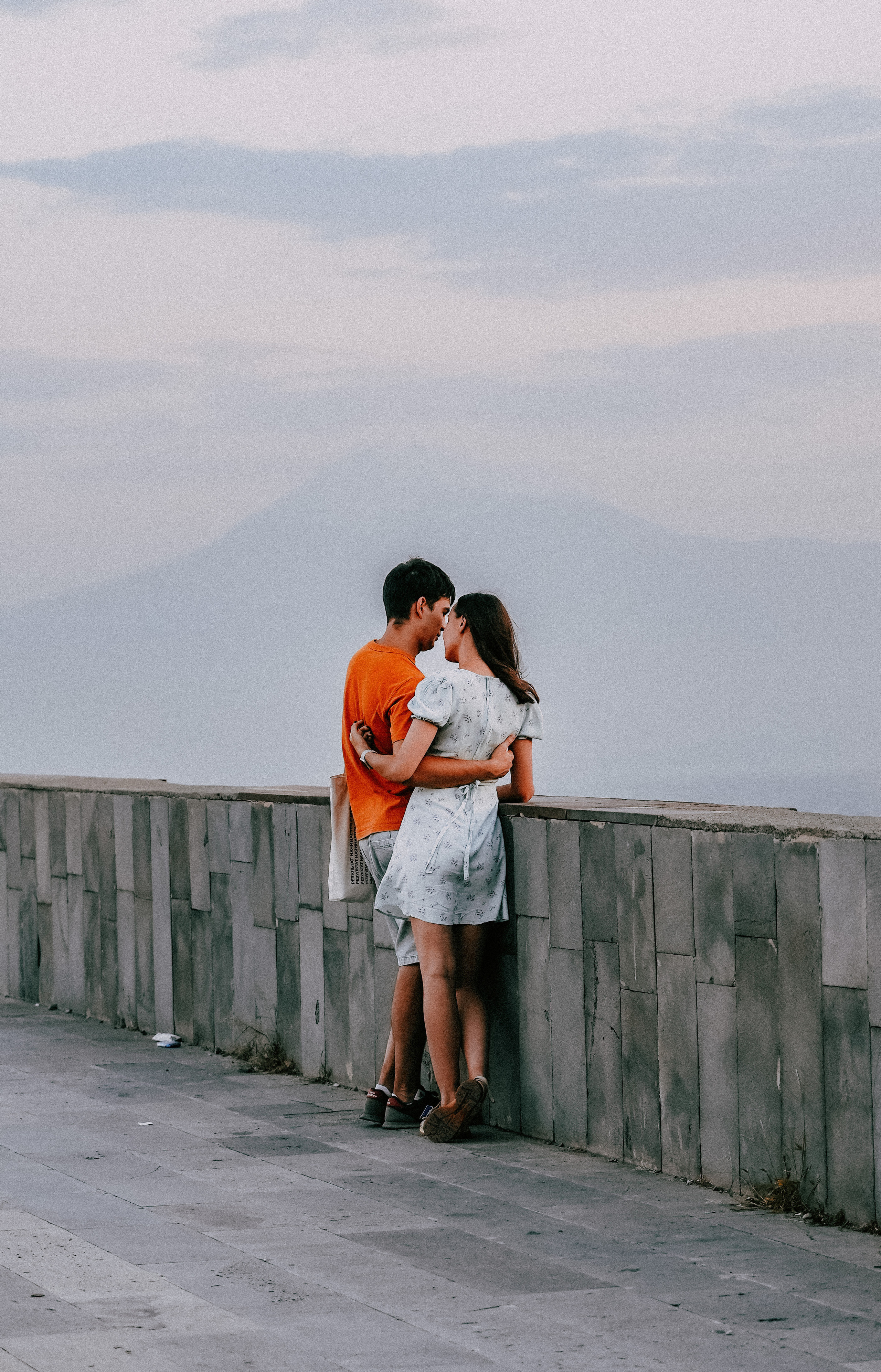 ЕРЕВАН. Стрит-фотография, полная абсурда, идиотизма и красоты