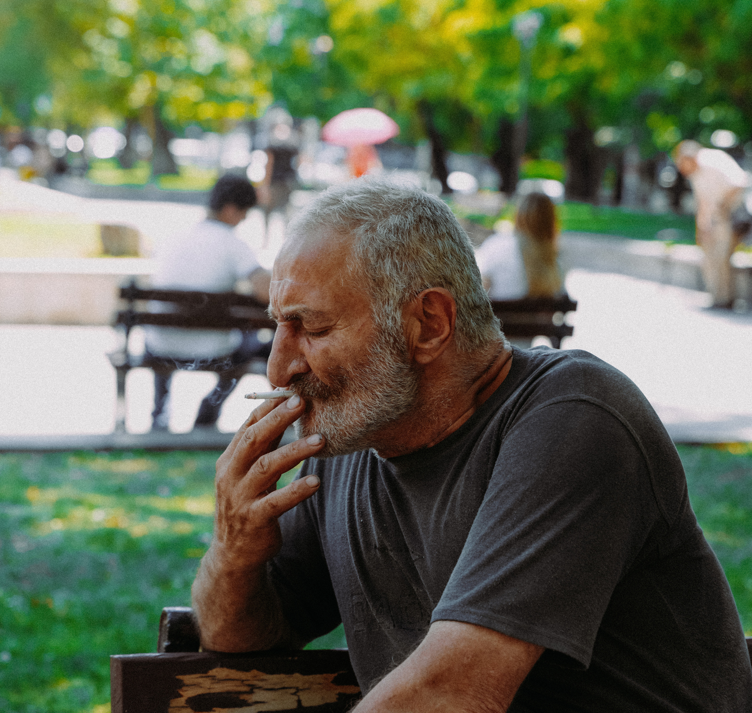 ЕРЕВАН. Стрит-фотография, полная абсурда, идиотизма и красоты