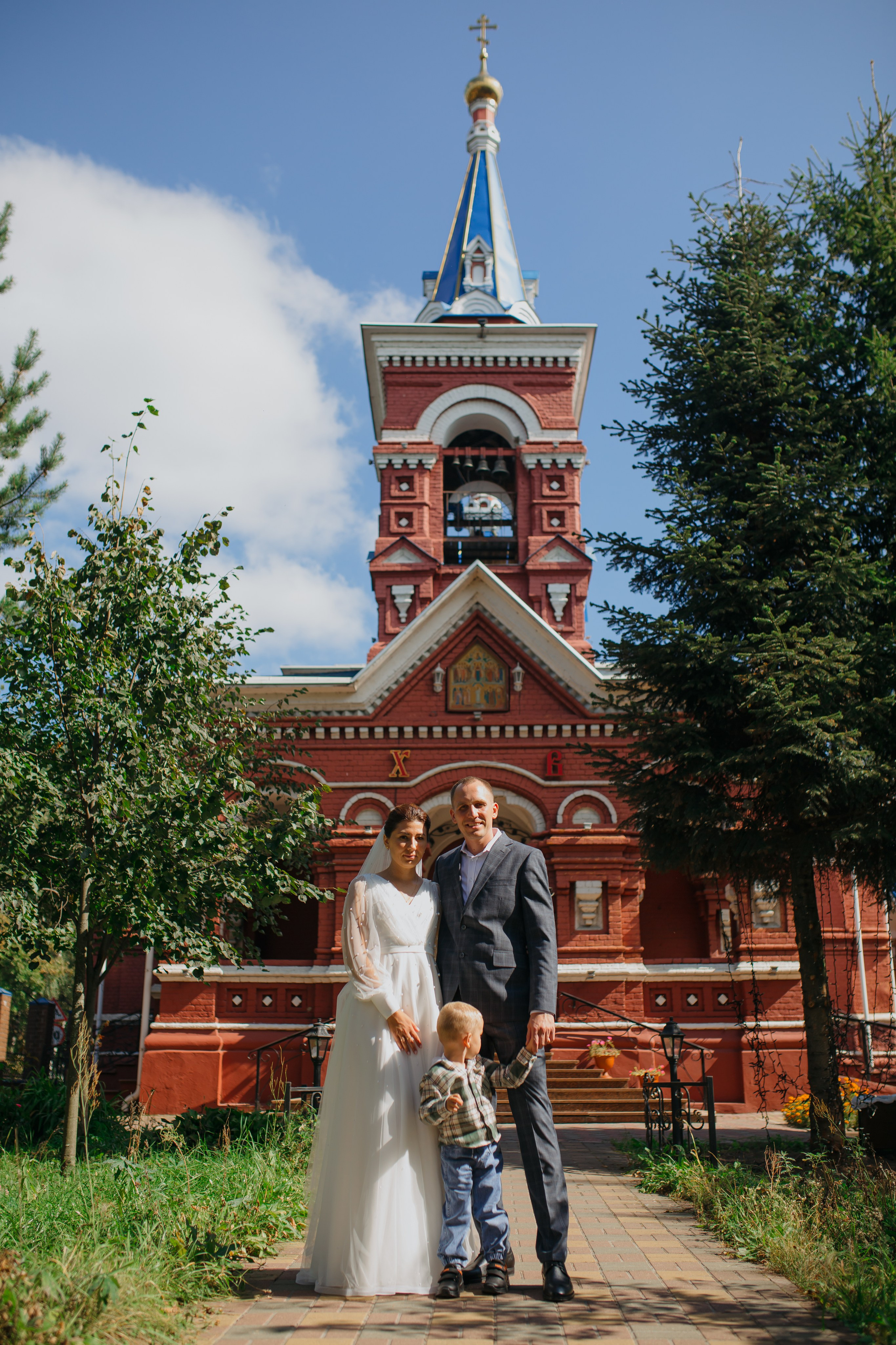 Церковь Покрова Пресвятой Богородицы в Осеченках г. Раменское. Свадебный и семейный фотограф
