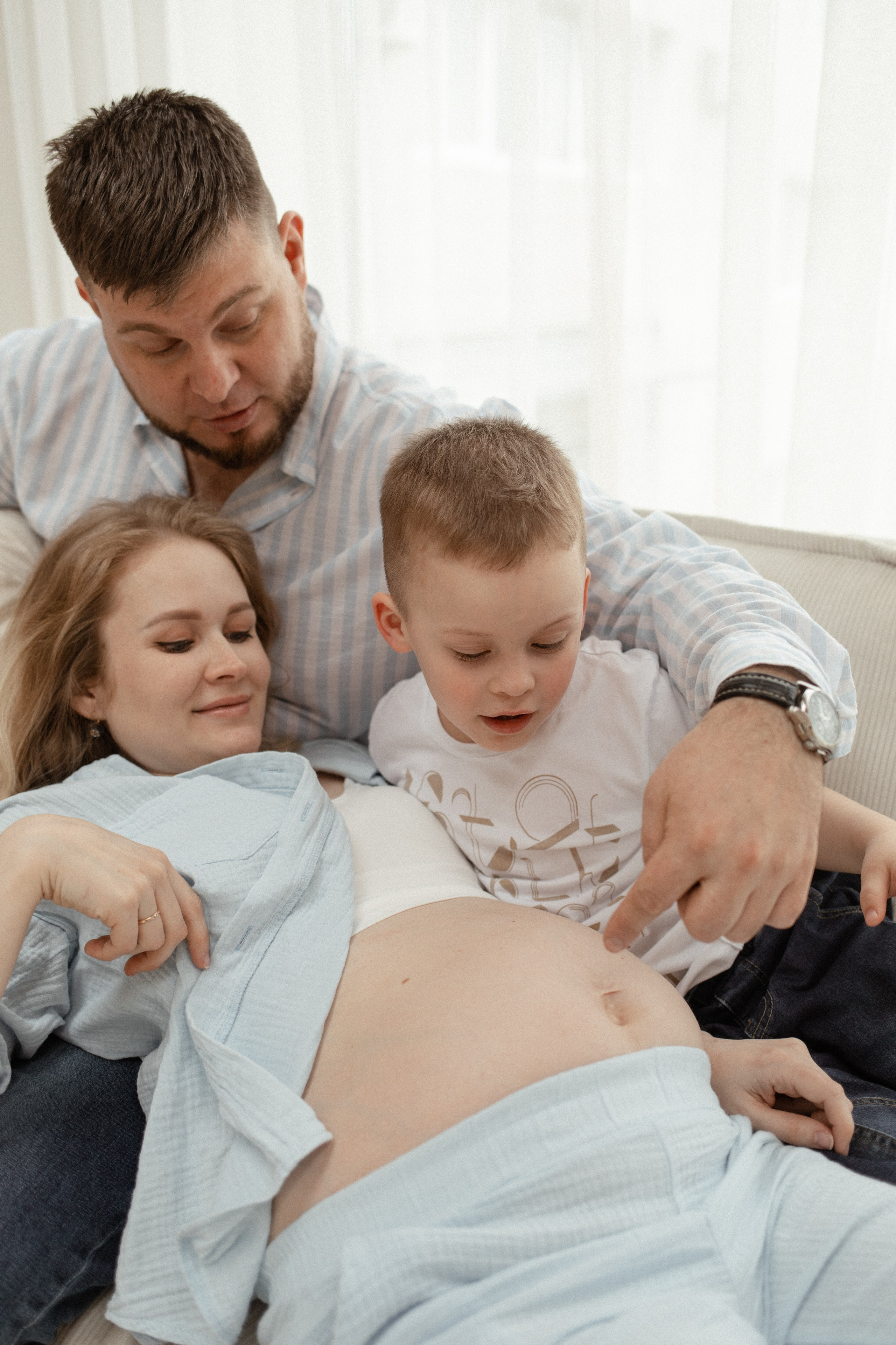 Павел, Костик и Екатерина с животиком. Семейный фотограф Челябинск