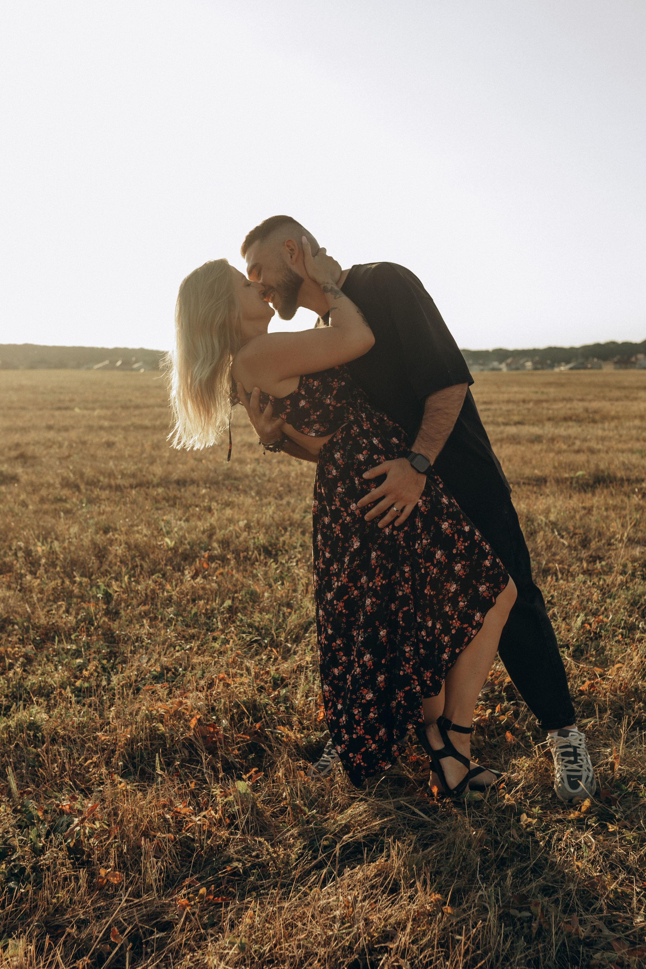 Закат на поле-Love story. Фотограф в Ставрополе Svetlana Matveeva