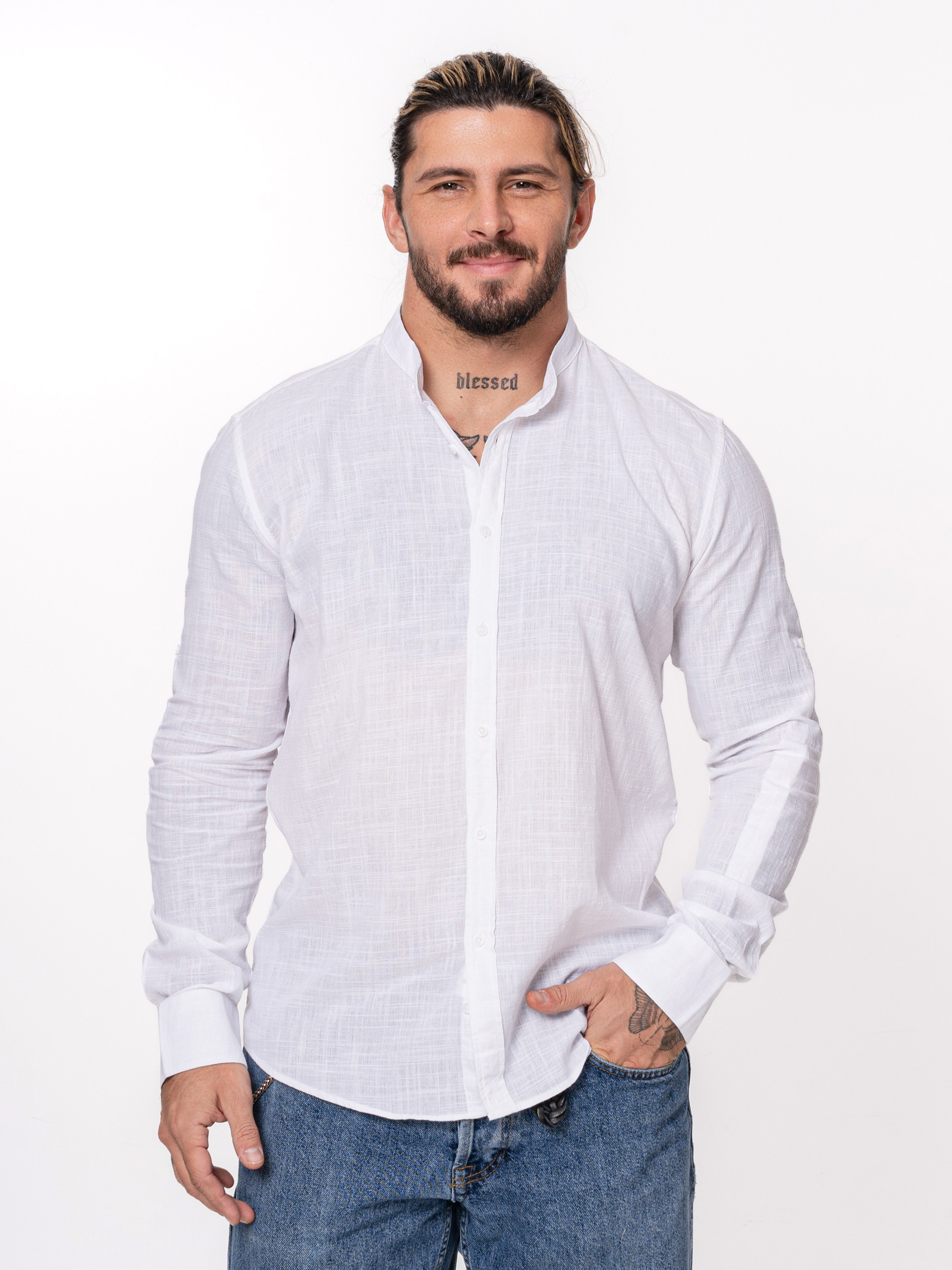 Модель мужчина с татуировками на теле для съёмок найти