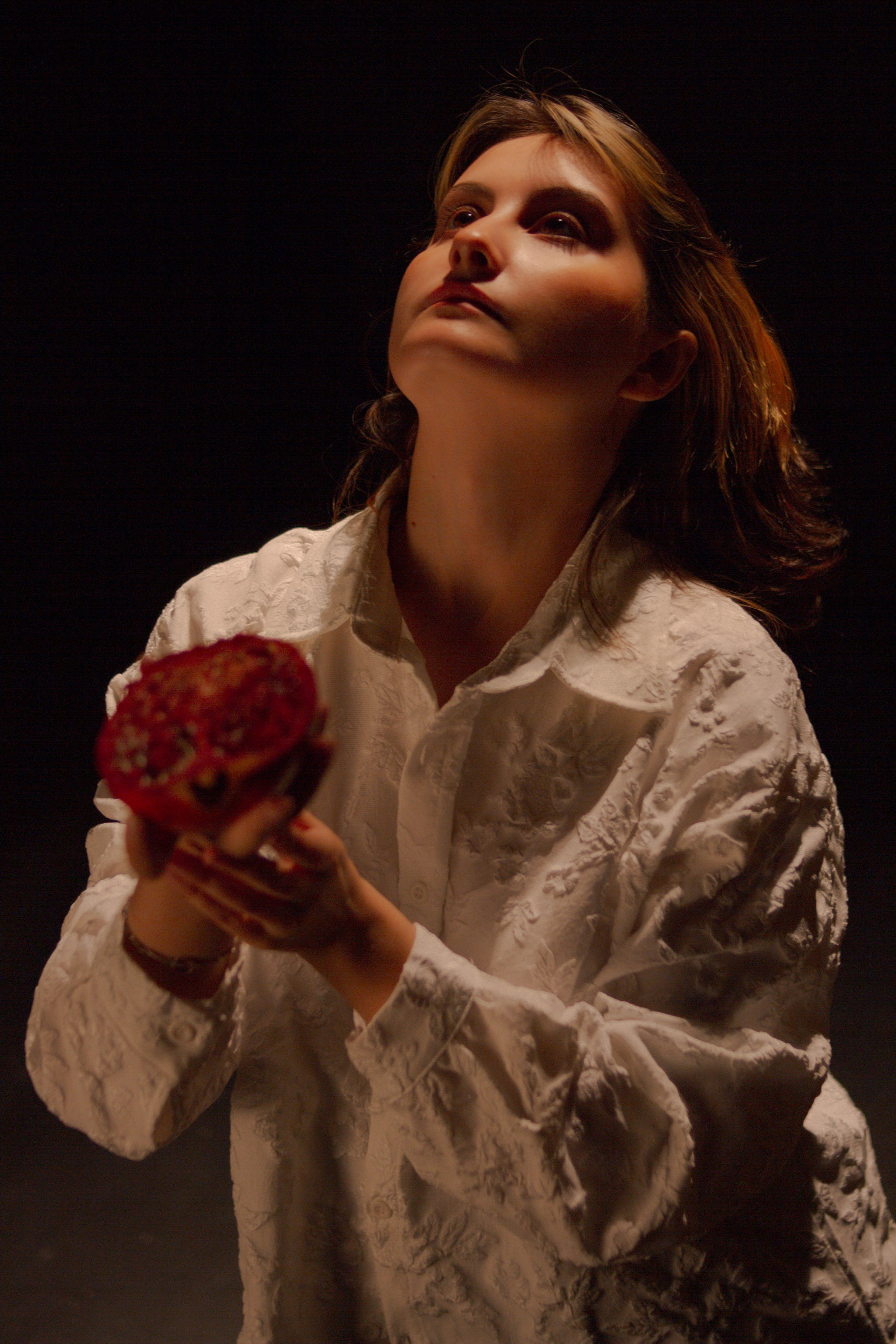 Гранат и жемчуг. Создадим шедевр? Виталина и её фотоискусство