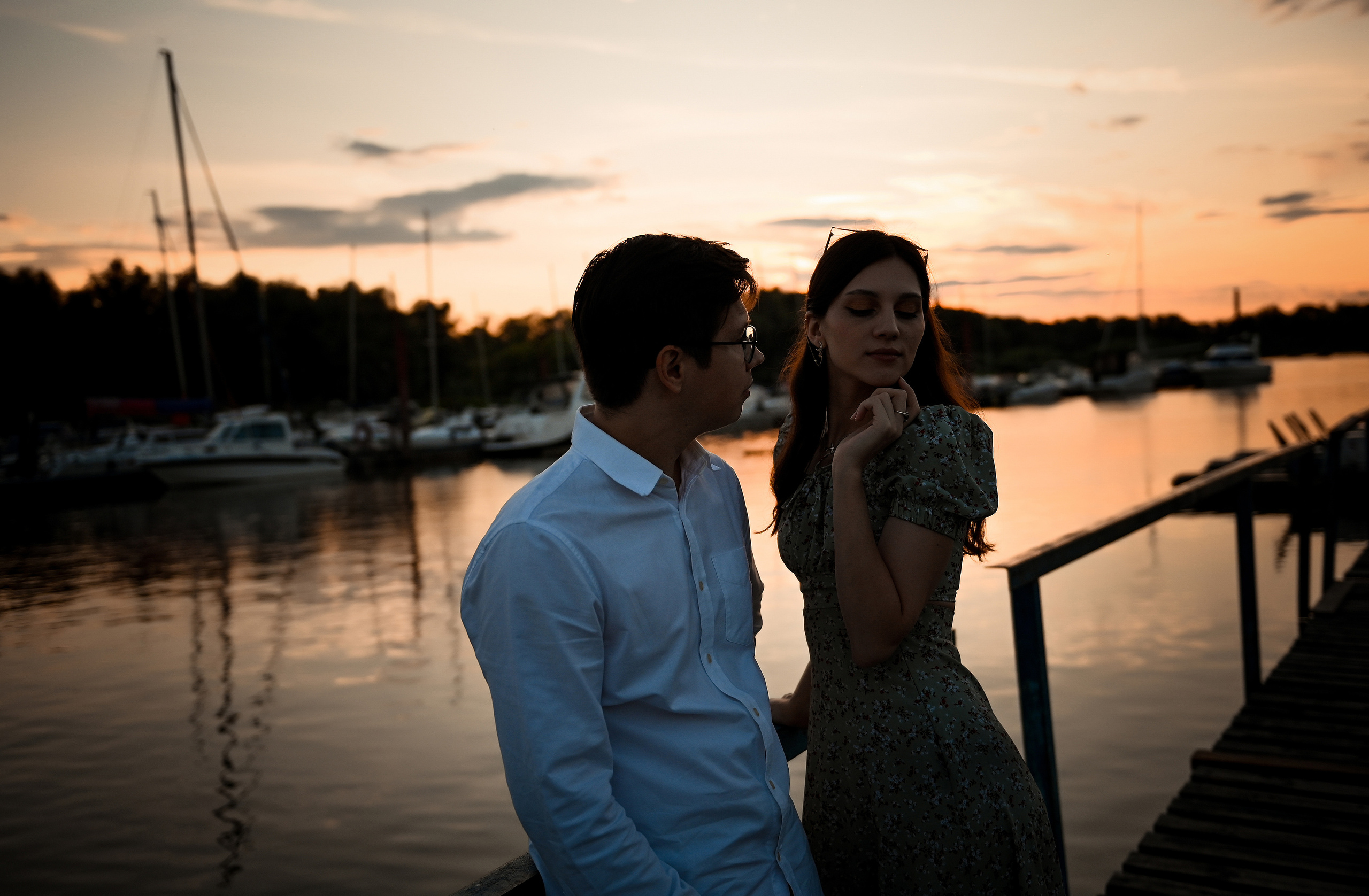 Love story Александра и Виктории на закате. Свадебный, семейный, детский, контент фотограф в Омске Максим Ильин