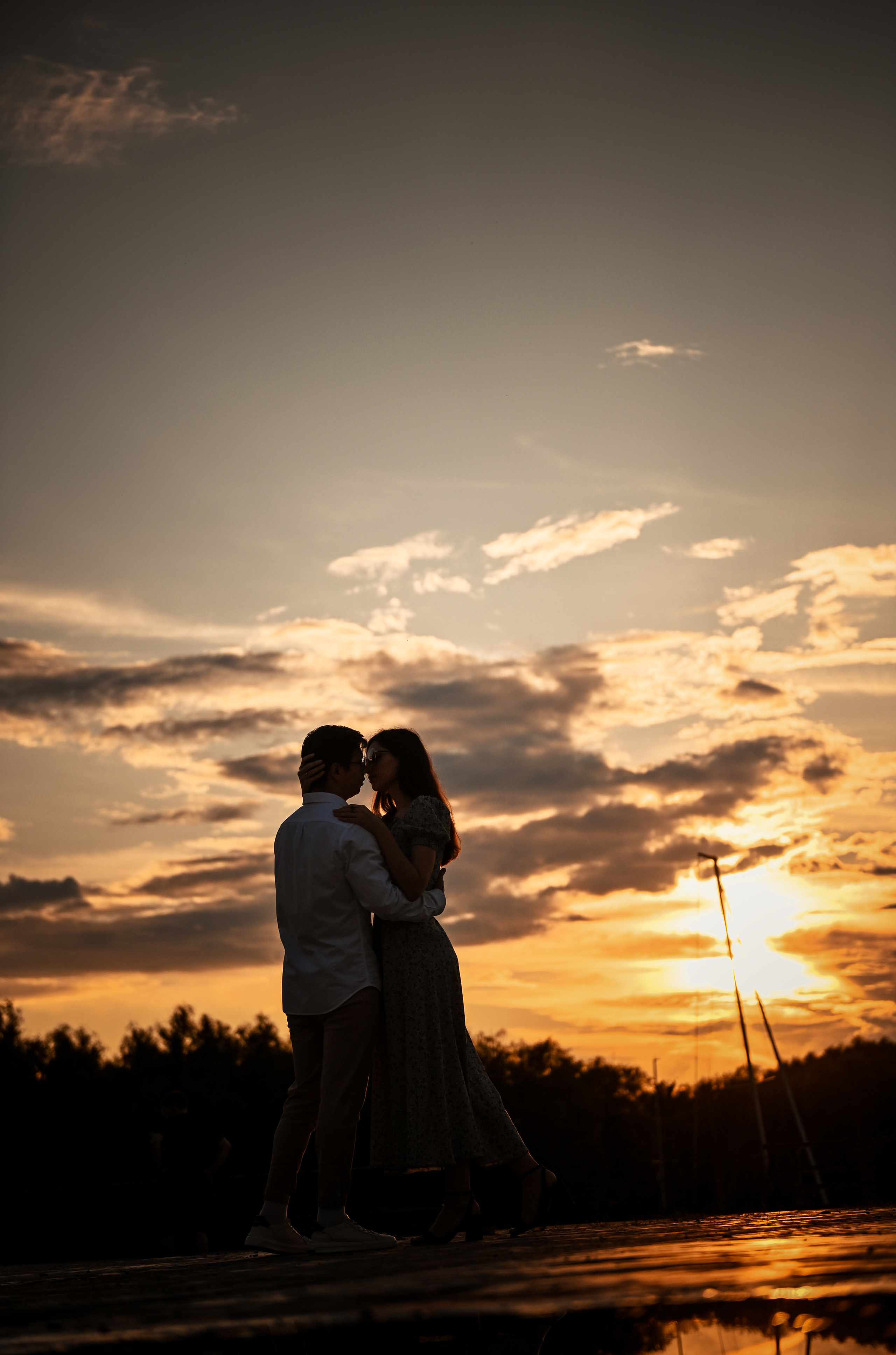 Love story Александра и Виктории на закате. Свадебный, семейный, детский, контент фотограф в Омске Максим Ильин