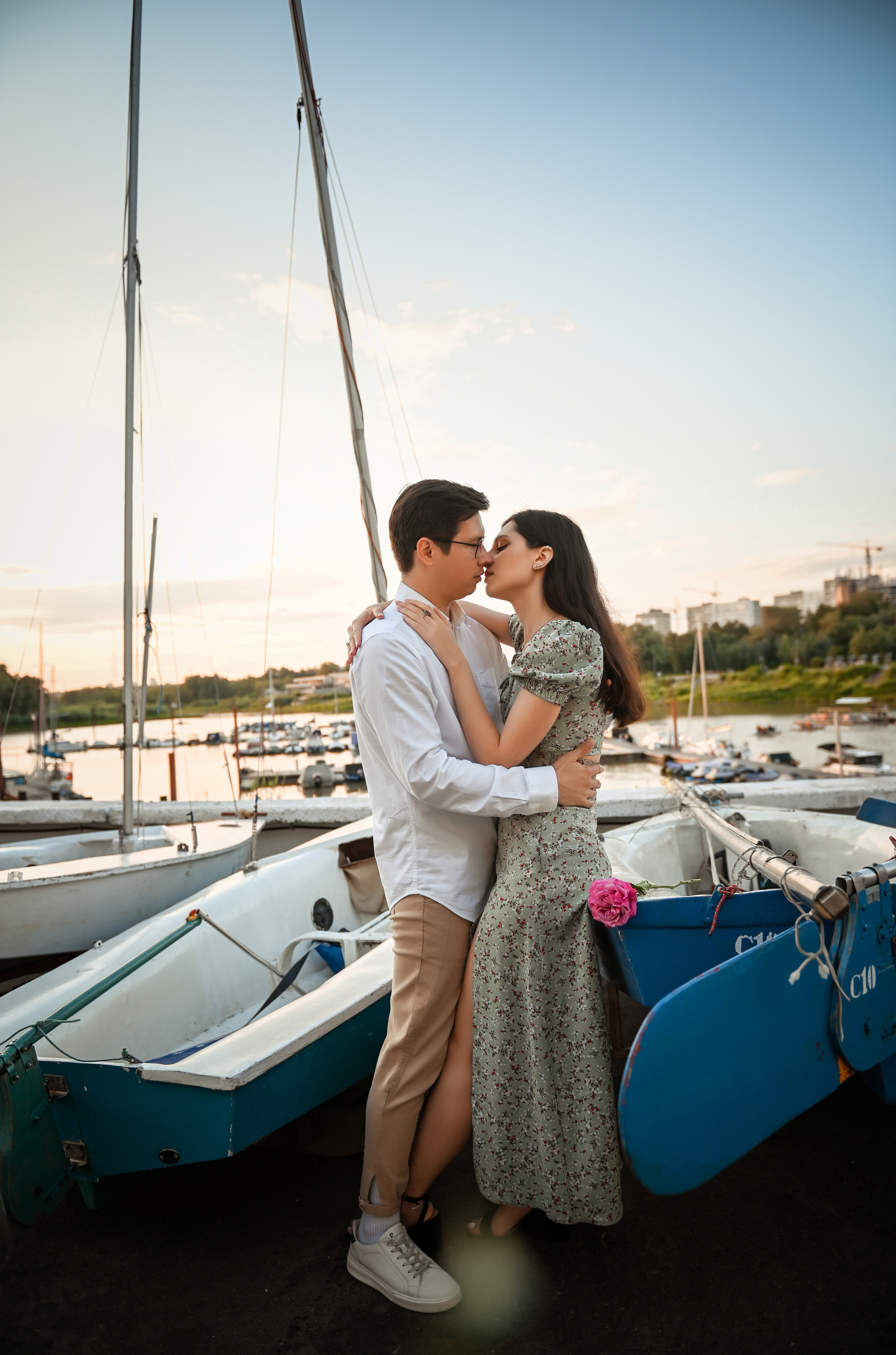 Love story Александра и Виктории на закате. Свадебный, семейный, детский, контент фотограф в Омске Максим Ильин
