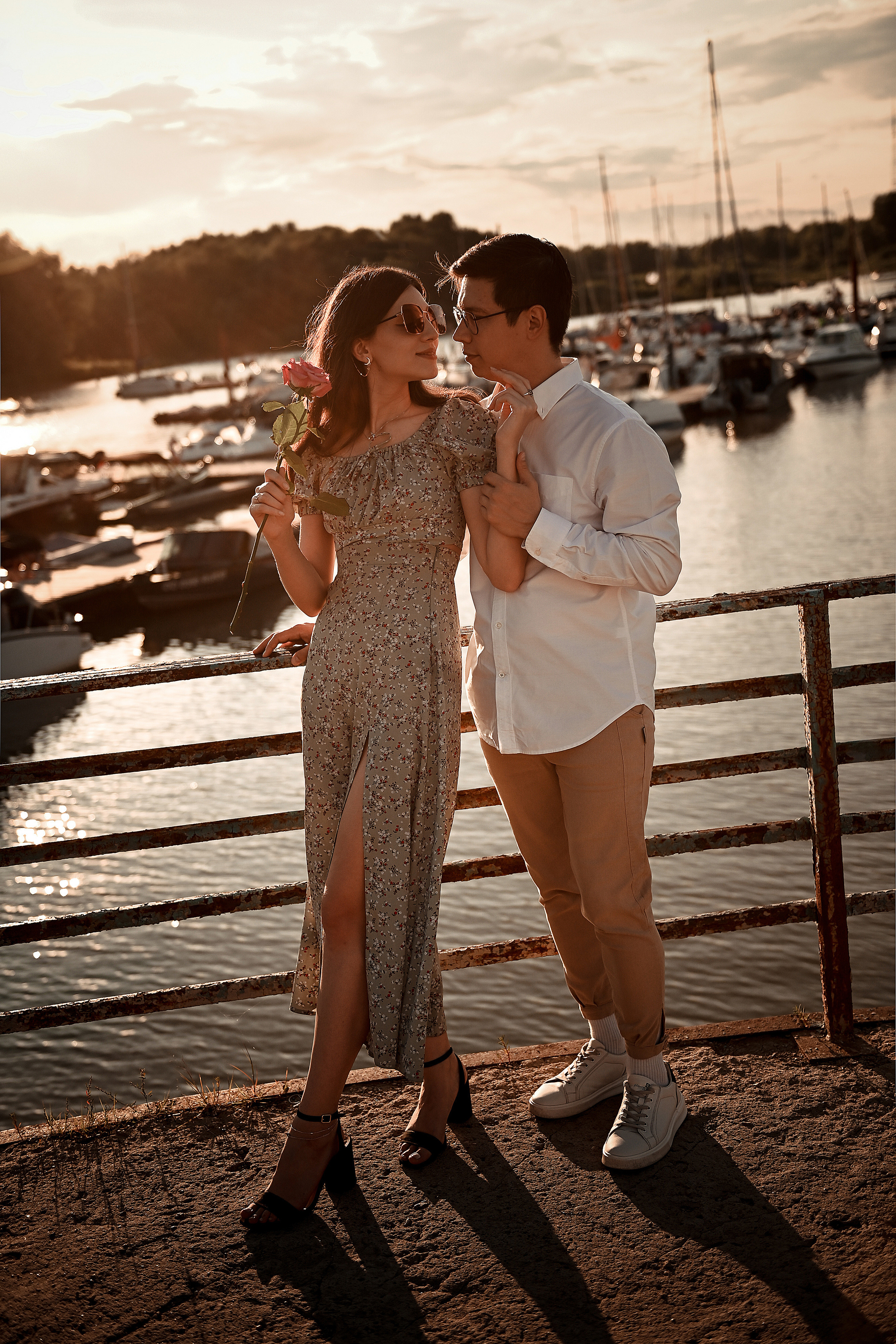 Love story Александра и Виктории на закате. Свадебный, семейный, детский, контент фотограф в Омске Максим Ильин