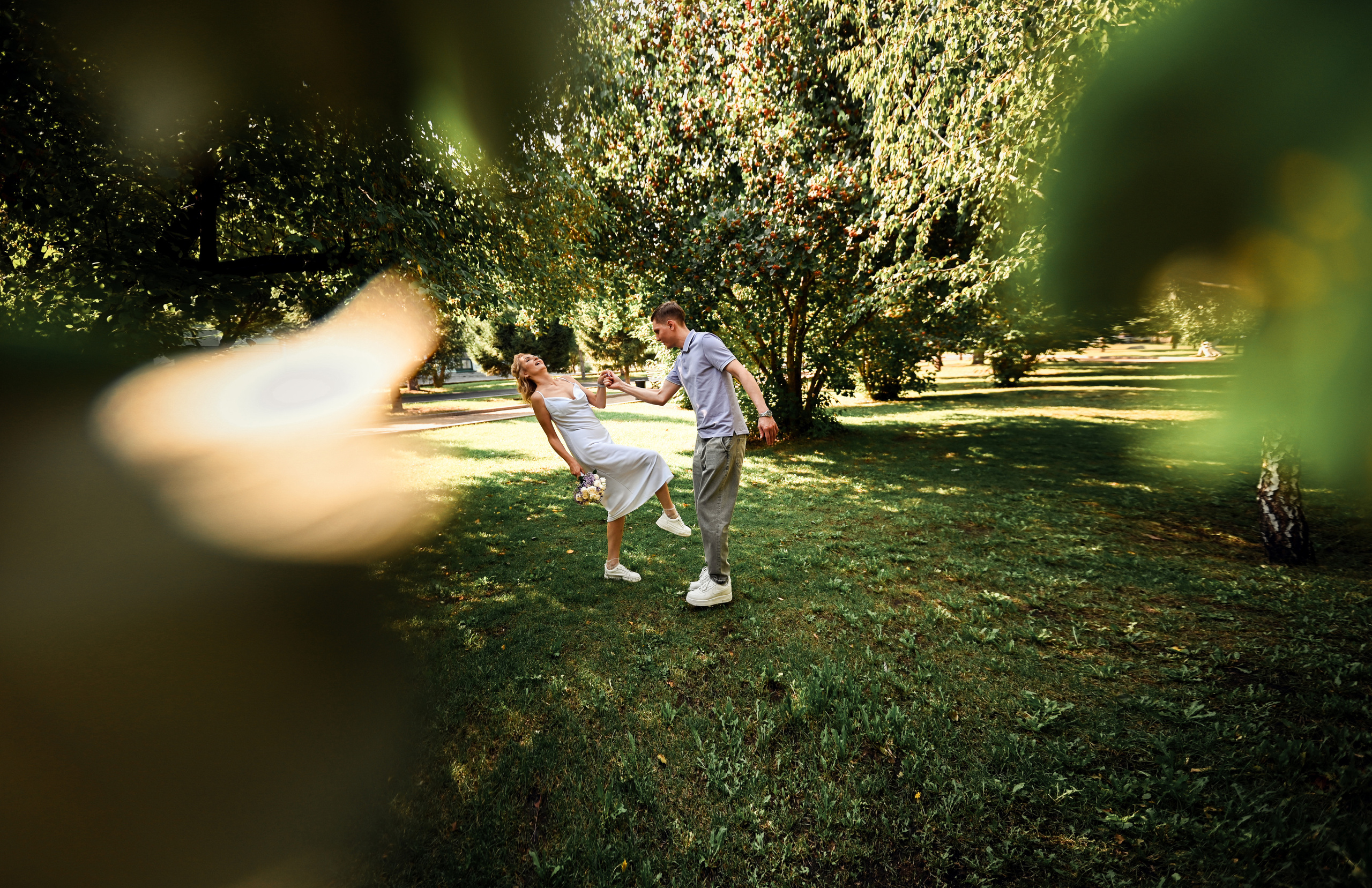 ПАША и ЖЕНЯ веселая часовая прогулка. Свадебный, семейный, детский, контент фотограф в Омске Максим Ильин