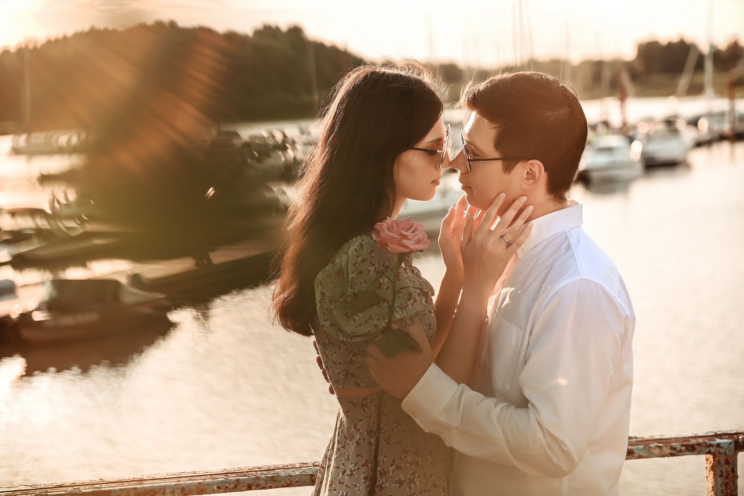 Love story Александра и Виктории на закате. Свадебный, семейный, детский, контент фотограф в Омске Максим Ильин