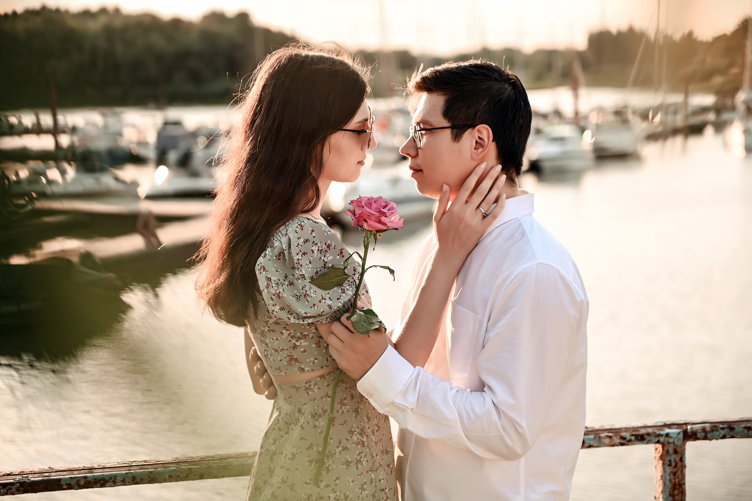 Love story Александра и Виктории на закате. Свадебный, семейный, детский, контент фотограф в Омске Максим Ильин