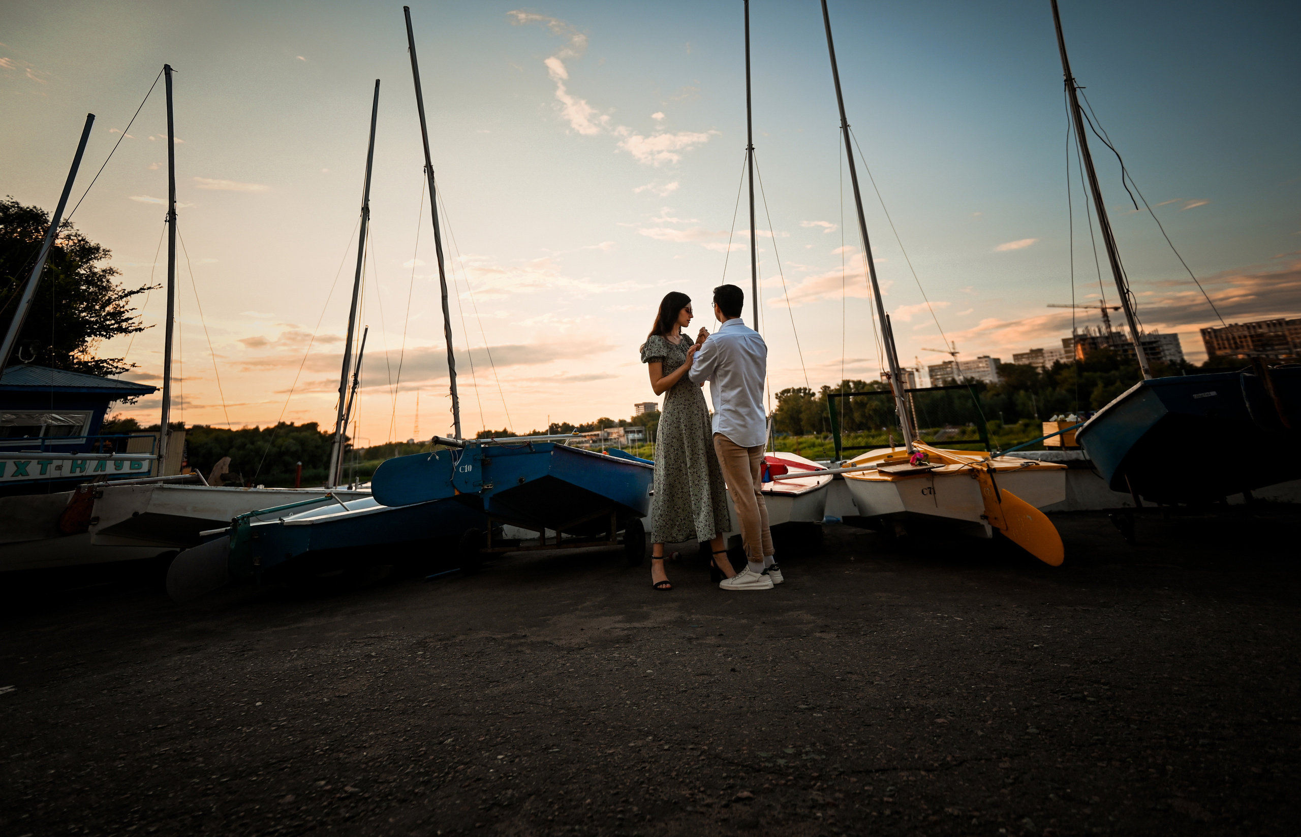 Love story Александра и Виктории на закате. Свадебный, семейный, детский, контент фотограф в Омске Максим Ильин