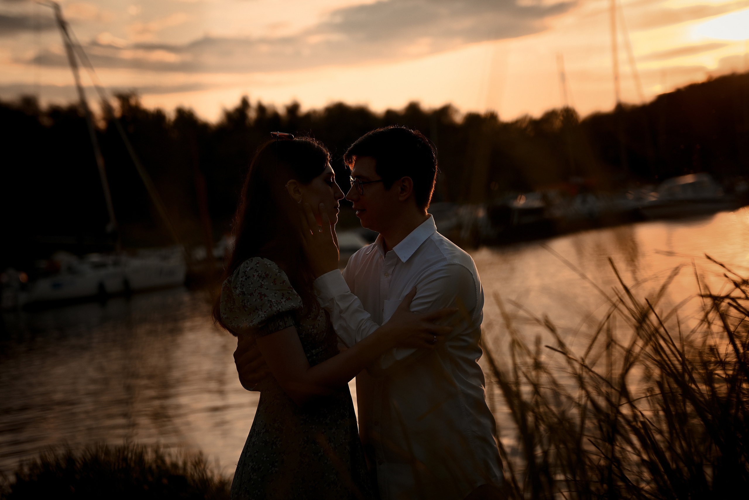 Love story Александра и Виктории на закате. Свадебный, семейный, детский, контент фотограф в Омске Максим Ильин