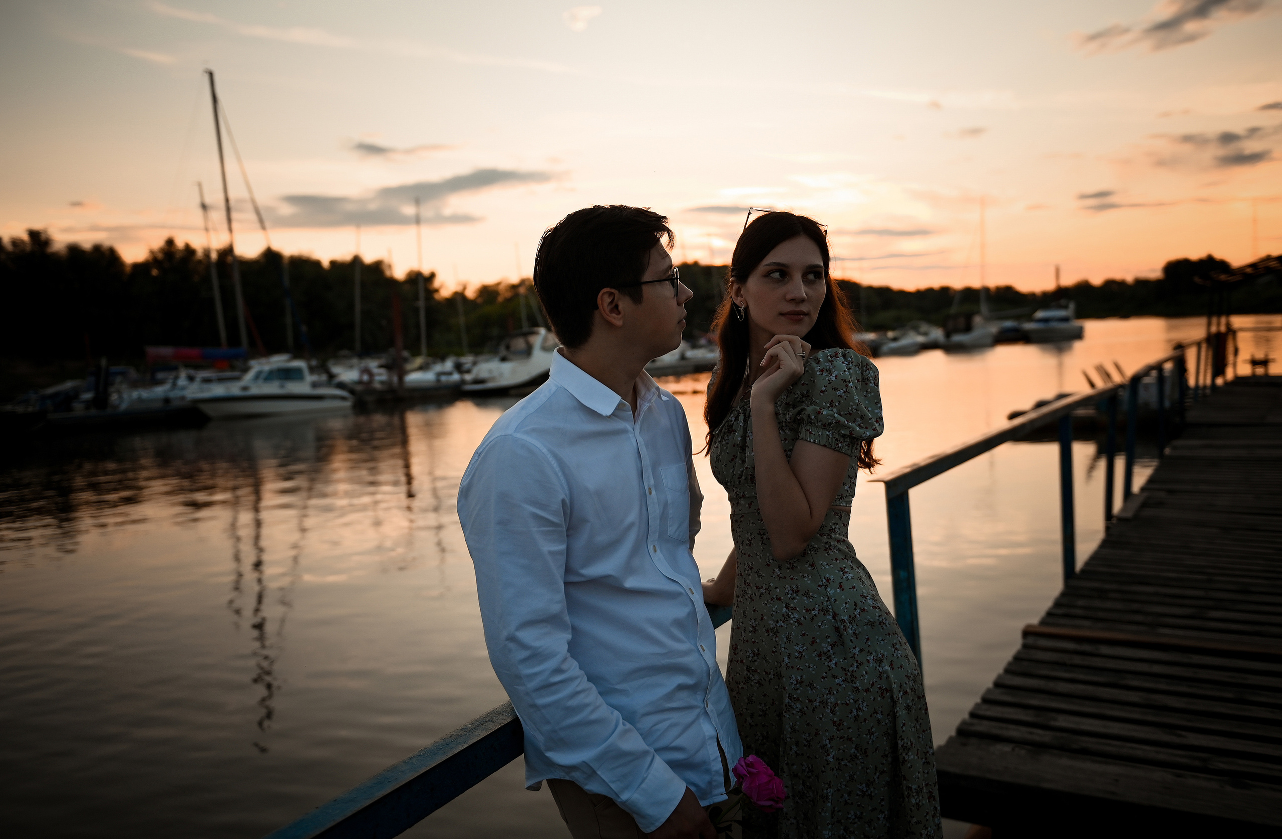 Love story Александра и Виктории на закате. Свадебный, семейный, детский, контент фотограф в Омске Максим Ильин