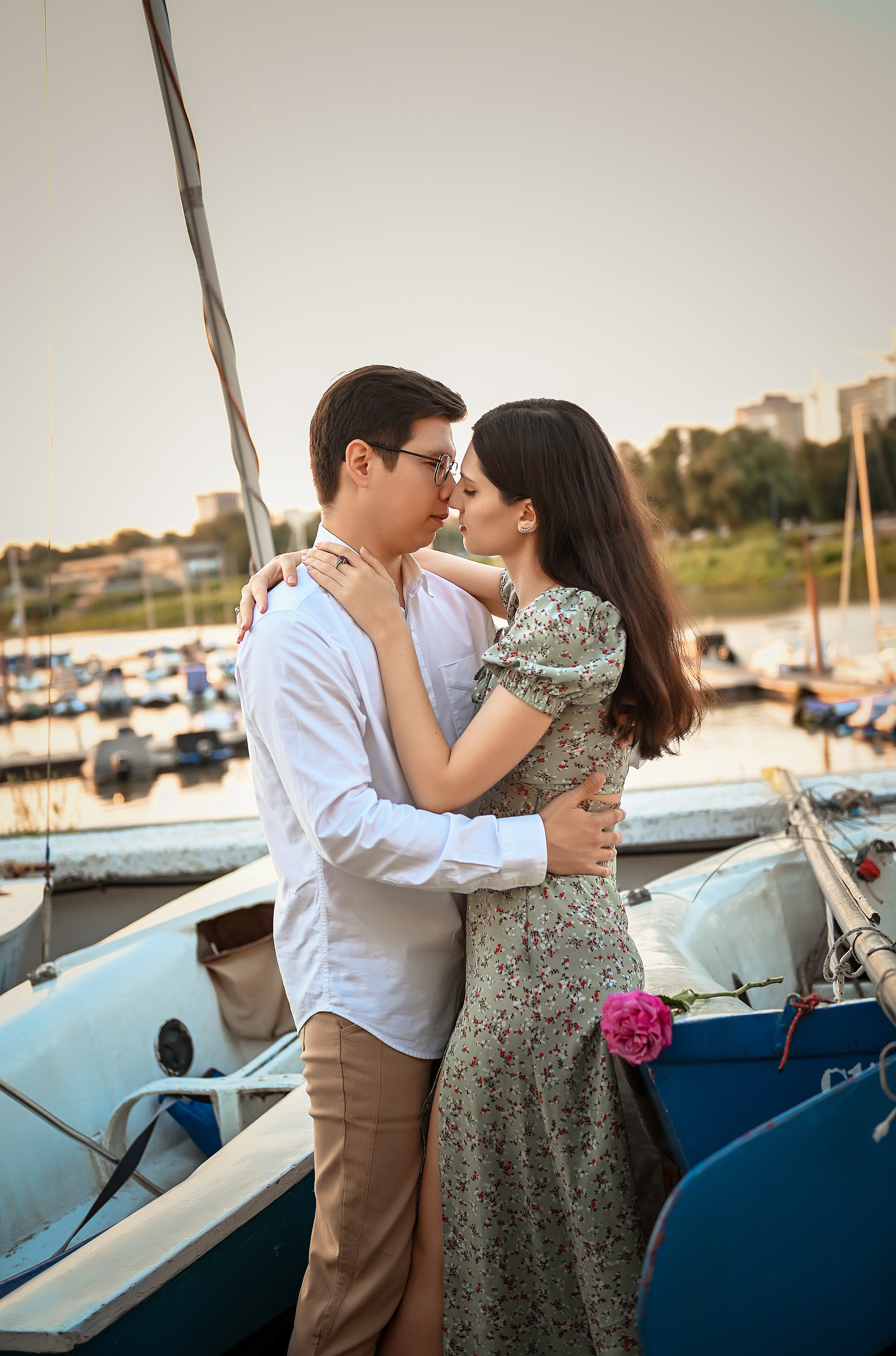 Love story Александра и Виктории на закате. Свадебный, семейный, детский, контент фотограф в Омске Максим Ильин