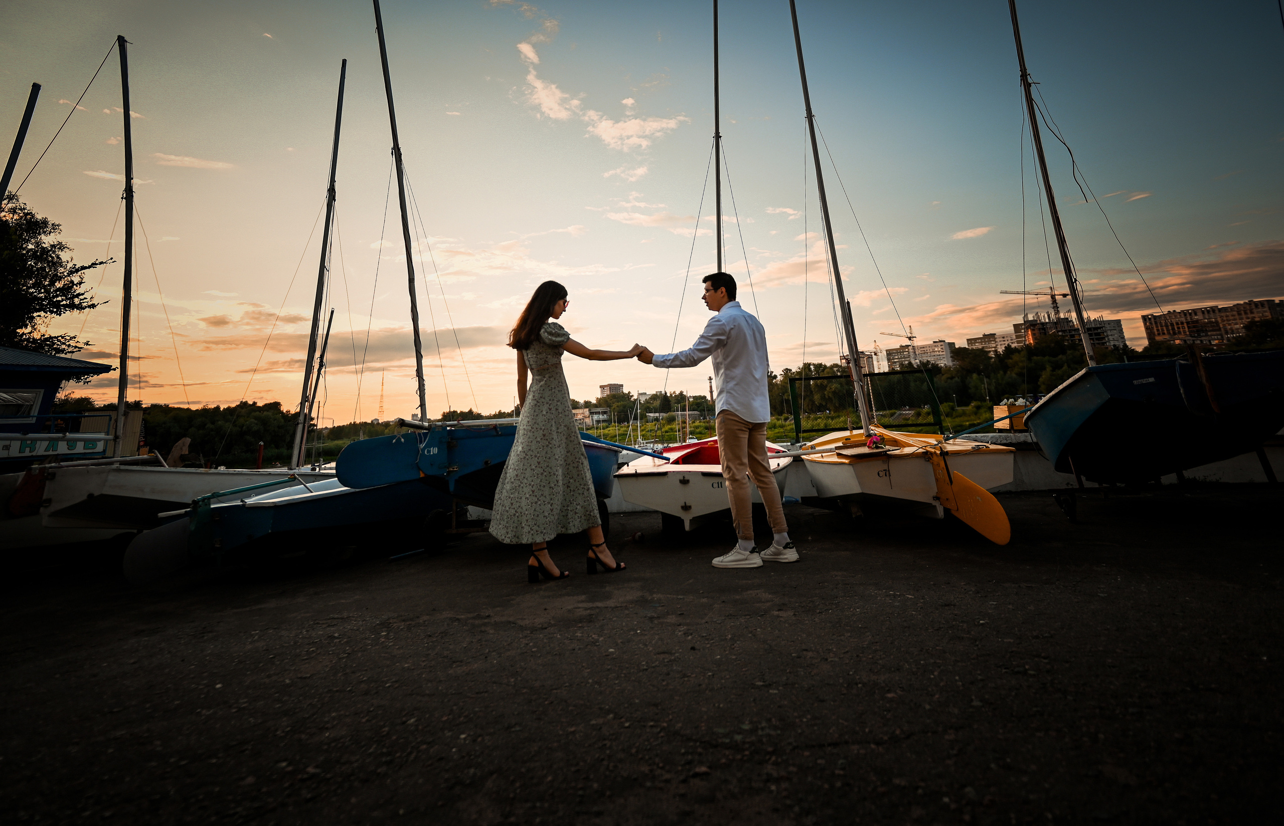 Love story Александра и Виктории на закате. Свадебный, семейный, детский, контент фотограф в Омске Максим Ильин