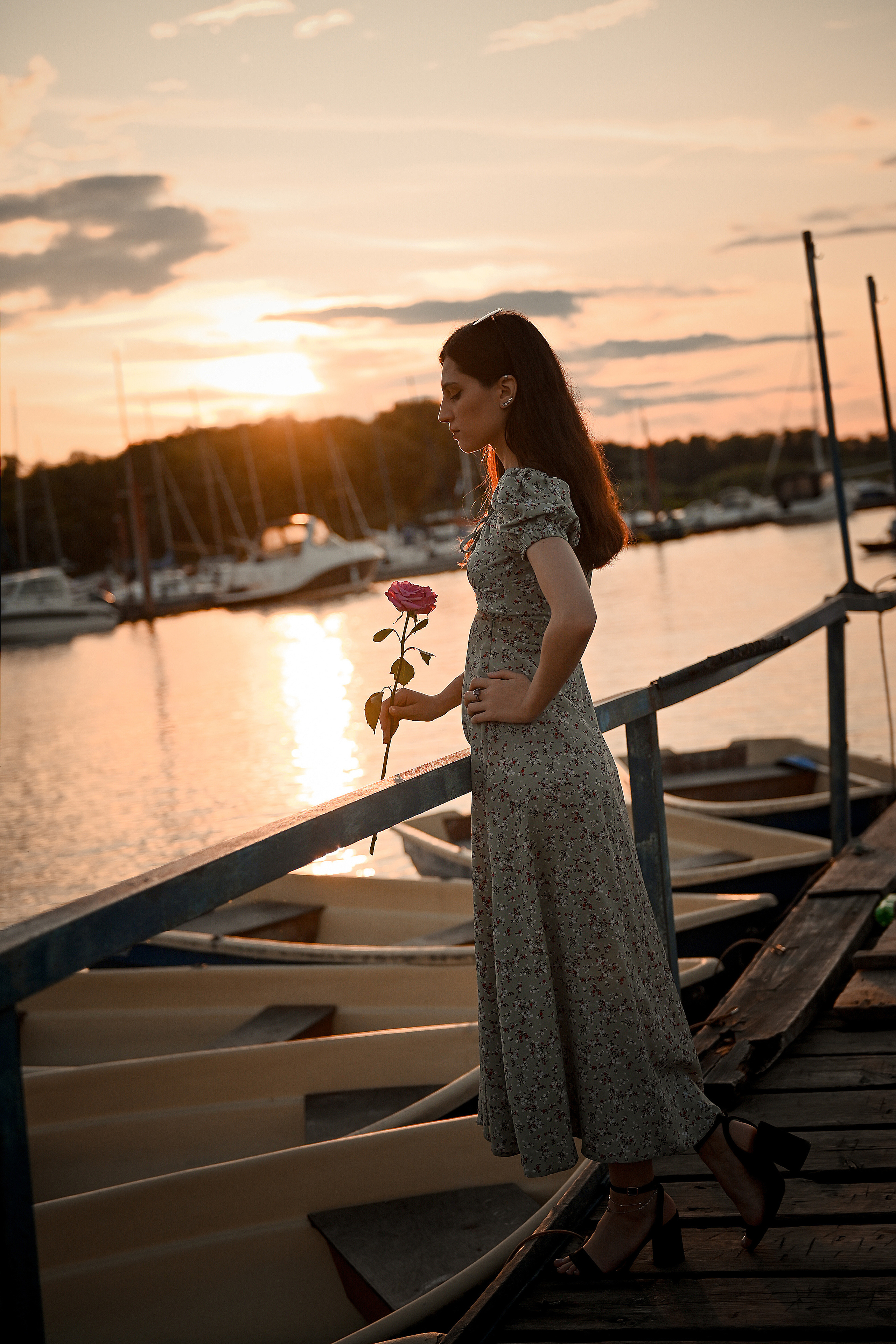 Love story Александра и Виктории на закате. Свадебный, семейный, детский, контент фотограф в Омске Максим Ильин