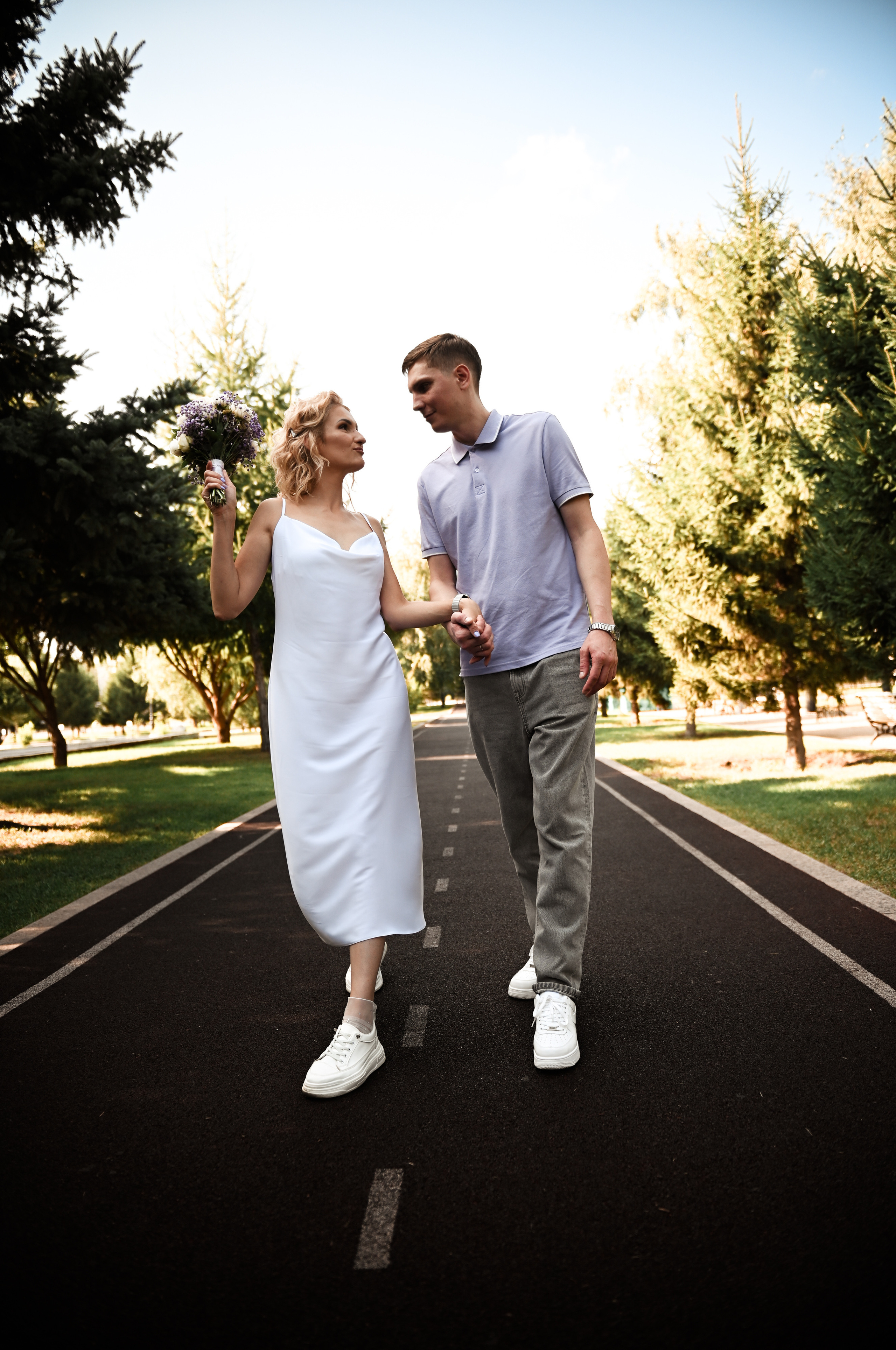 ПАША и ЖЕНЯ веселая часовая прогулка. Свадебный, семейный, детский, контент фотограф в Омске Максим Ильин