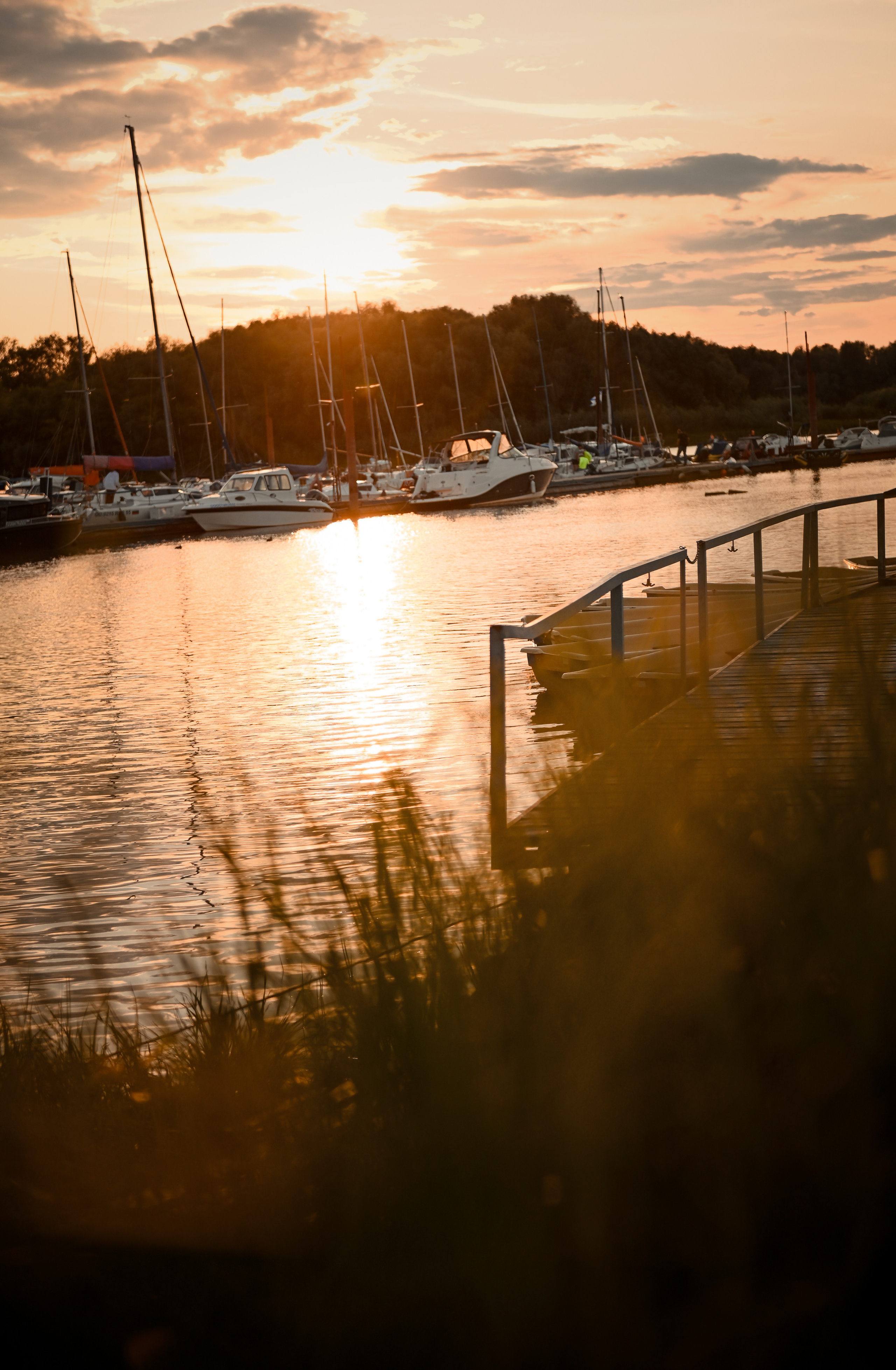 Love story Александра и Виктории на закате. Свадебный, семейный, детский, контент фотограф в Омске Максим Ильин
