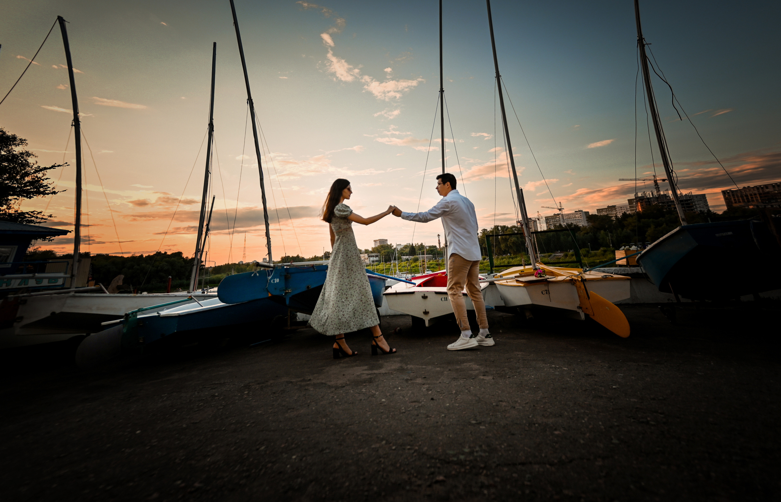 Love story Александра и Виктории на закате. Свадебный, семейный, детский, контент фотограф в Омске Максим Ильин