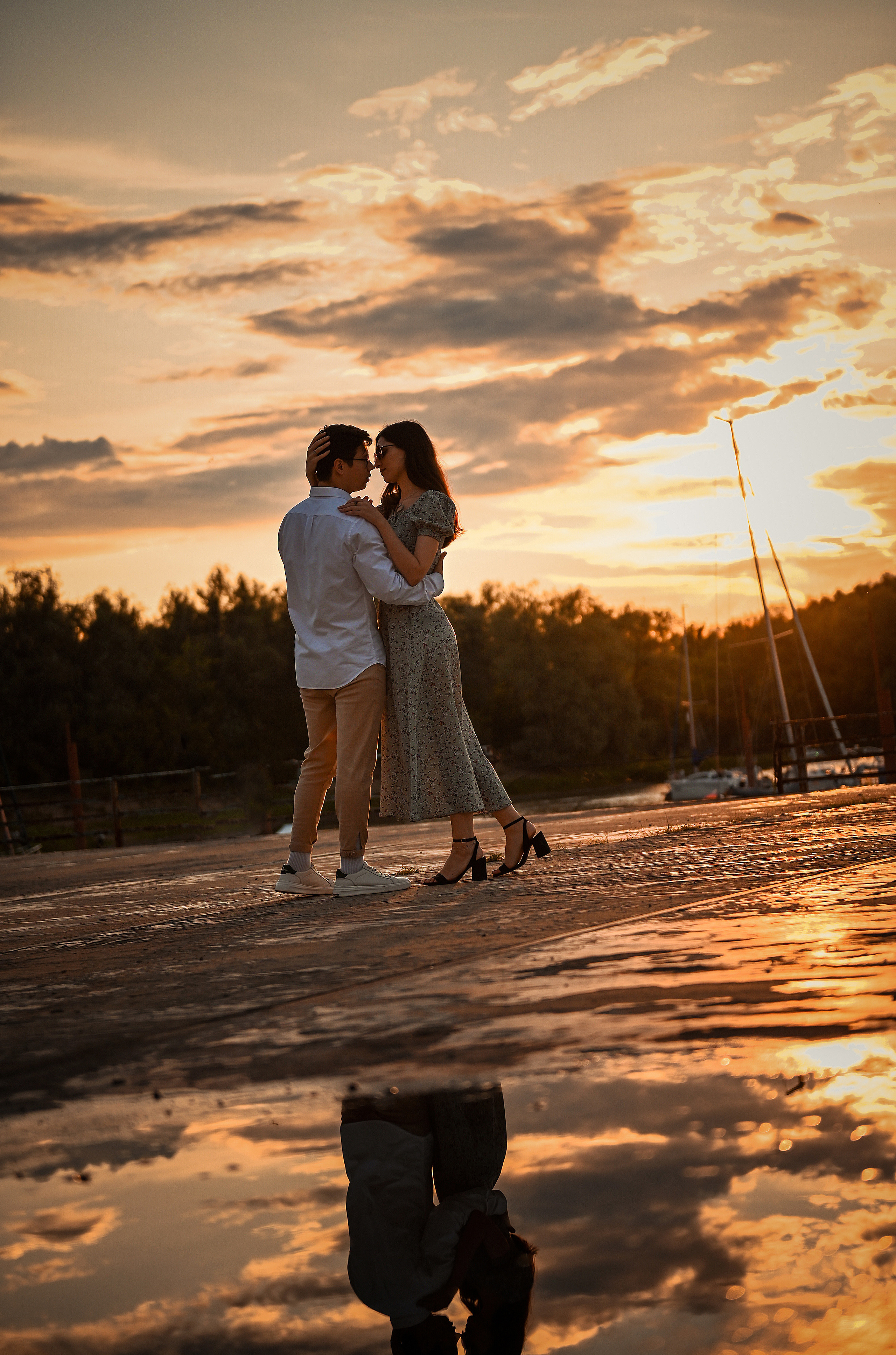 Love story Александра и Виктории на закате. Свадебный, семейный, детский, контент фотограф в Омске Максим Ильин