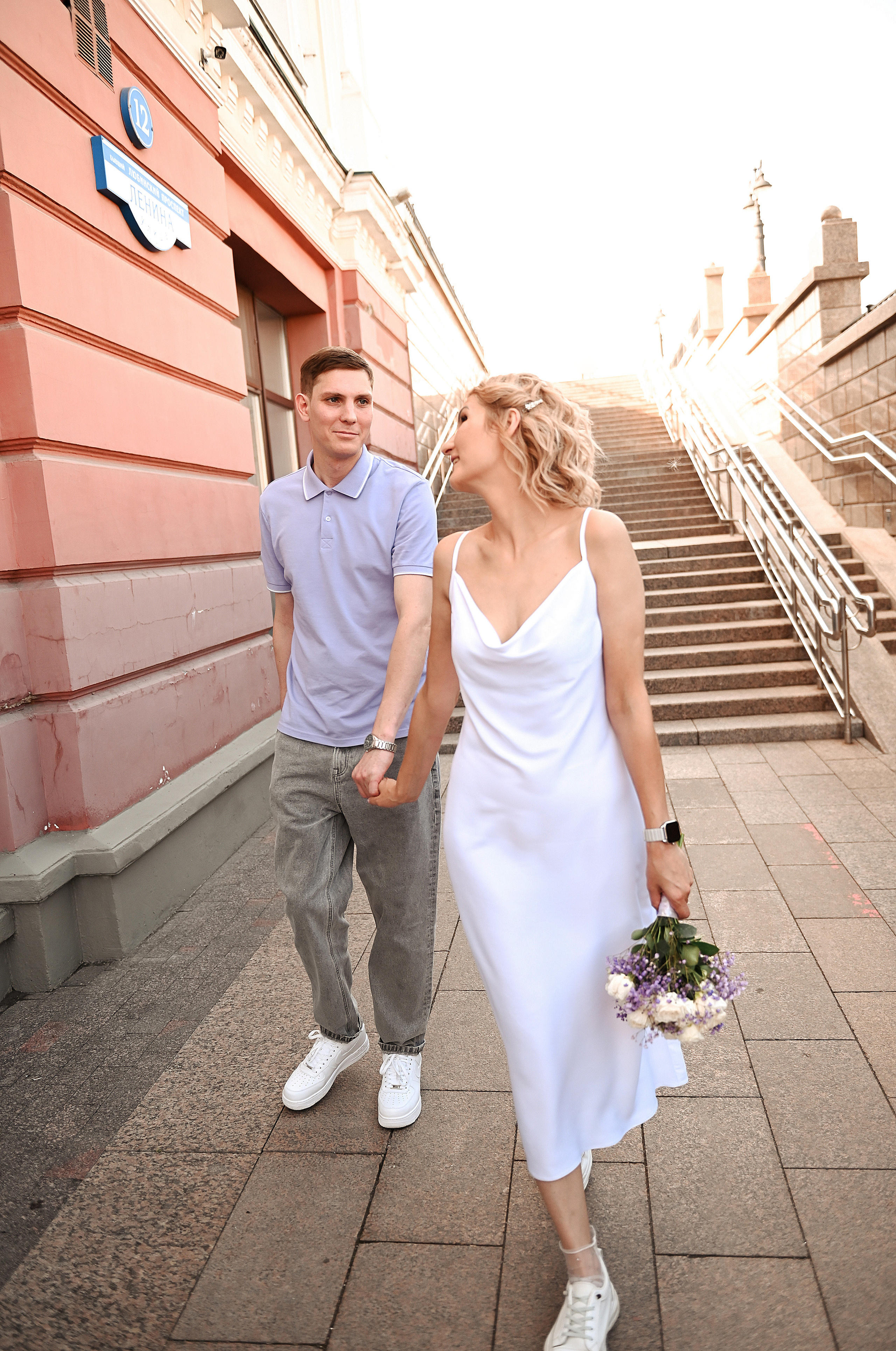 ПАША и ЖЕНЯ веселая часовая прогулка. Свадебный, семейный, детский, контент фотограф в Омске Максим Ильин