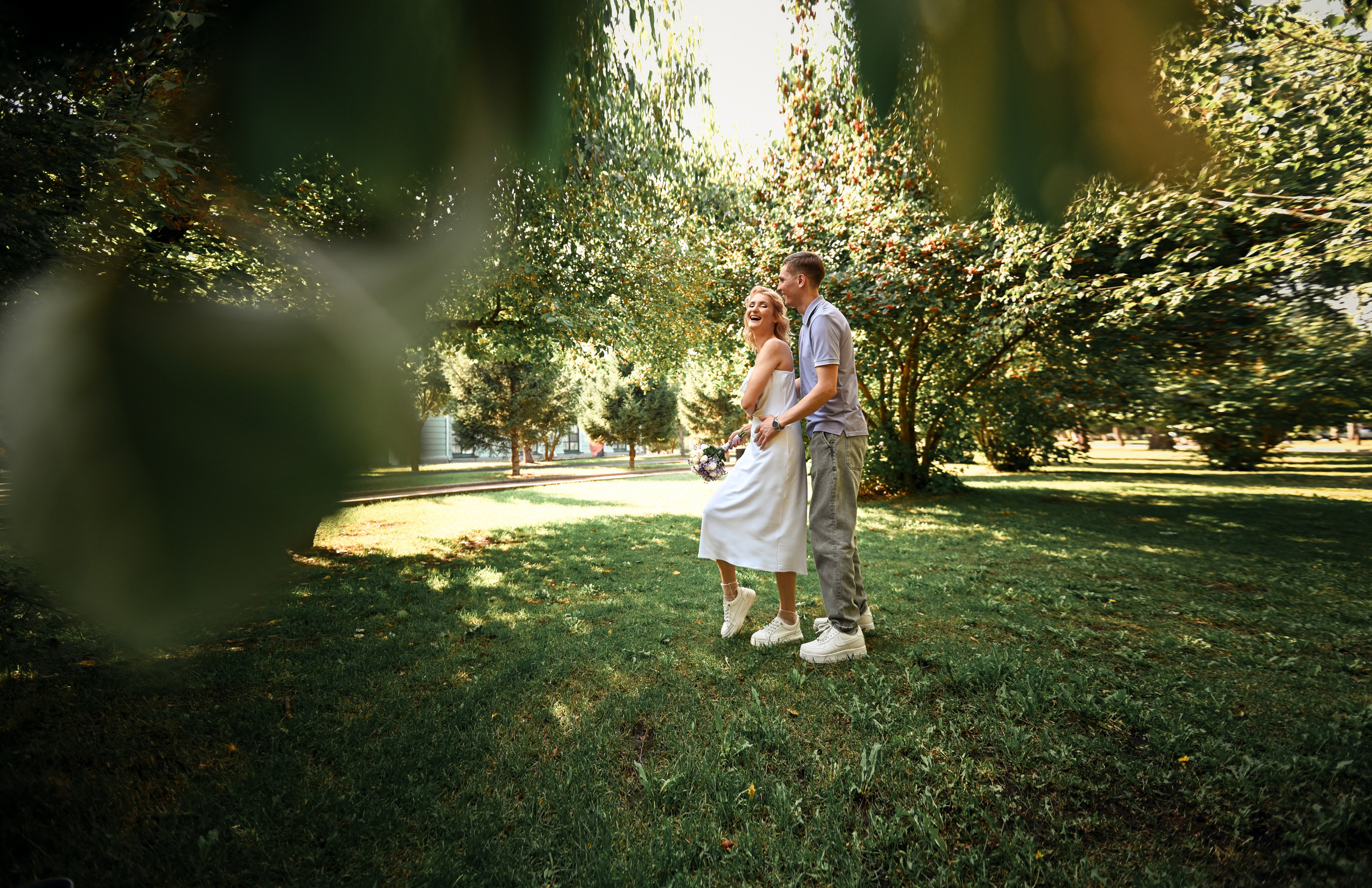ПАША и ЖЕНЯ веселая часовая прогулка. Свадебный, семейный, детский, контент фотограф в Омске Максим Ильин