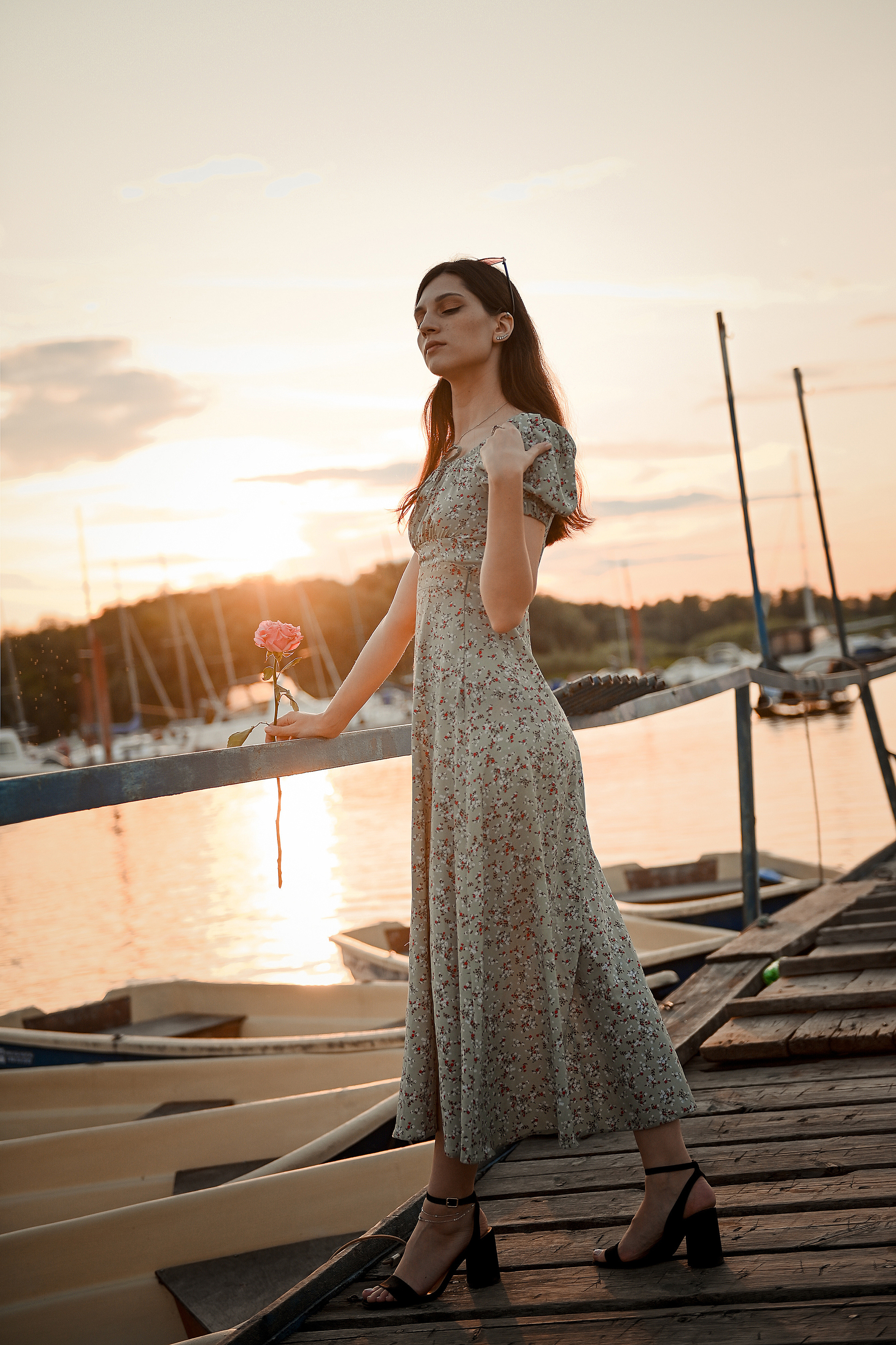 Love story Александра и Виктории на закате. Свадебный, семейный, детский, контент фотограф в Омске Максим Ильин