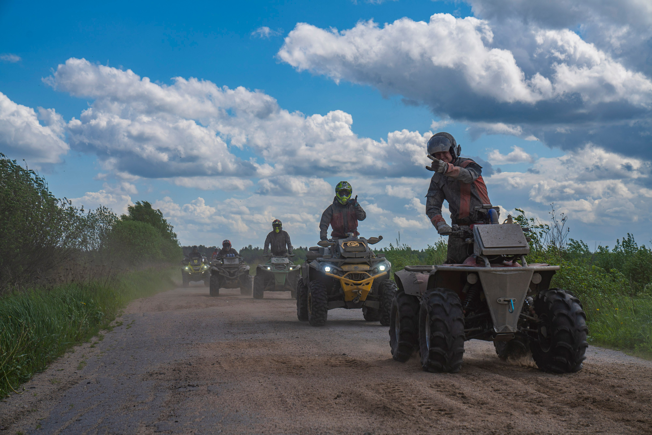 RazVolution. Графический дизайнер Илья Левченко