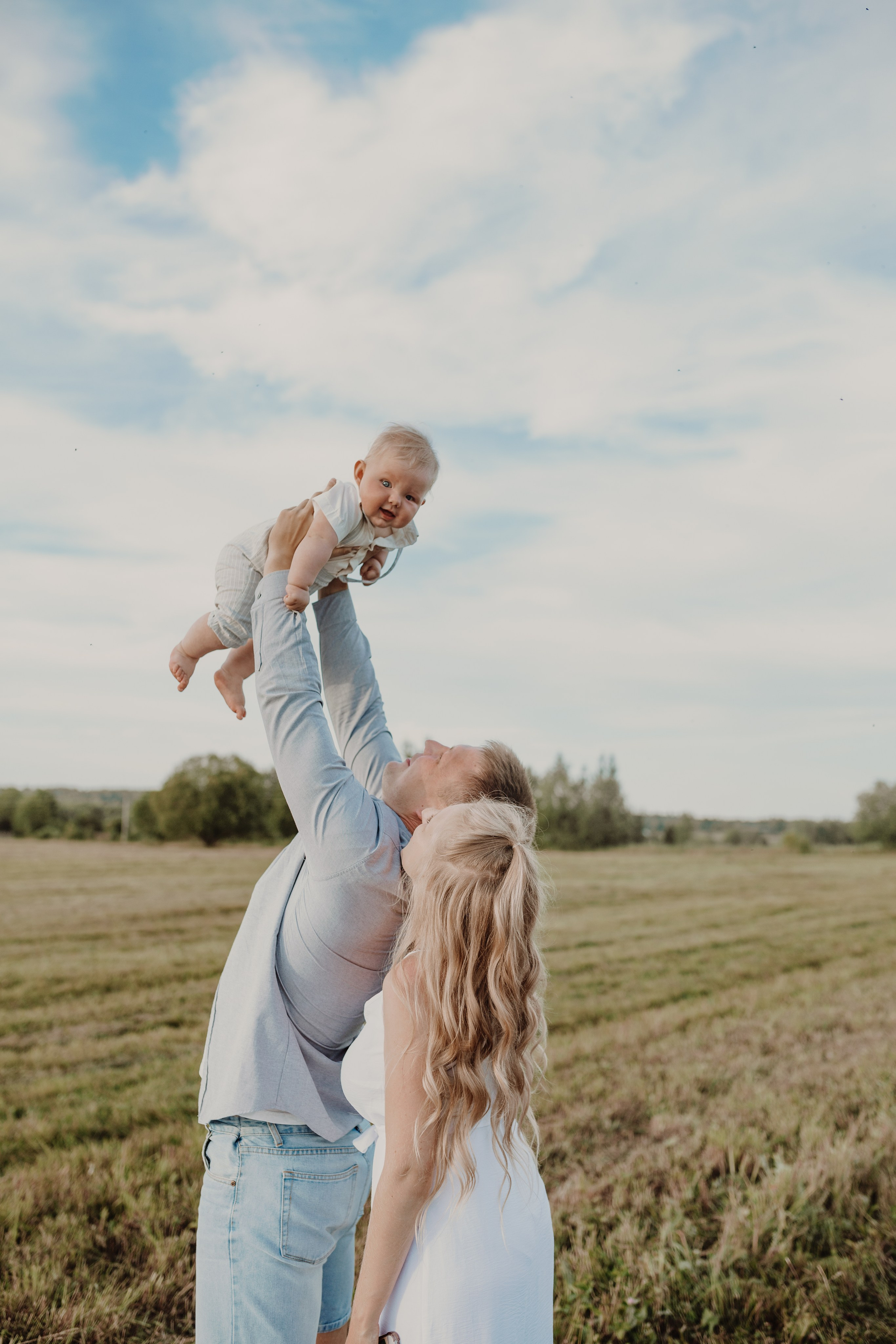 Арина, Максим, Иван. Контент–фотограф | Леся Лесная