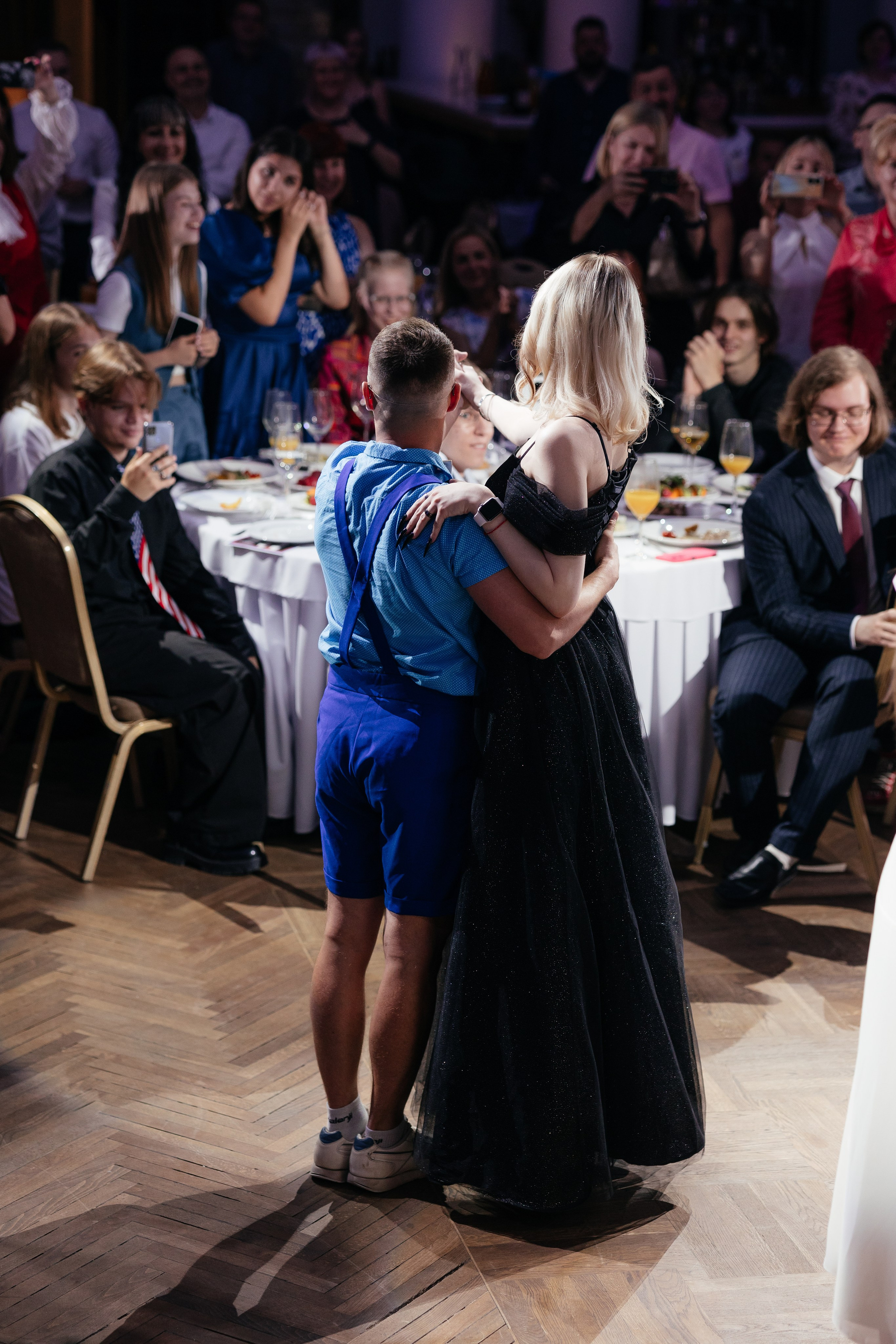 Выпускной 11 класс. Фотограф Крохин Олег