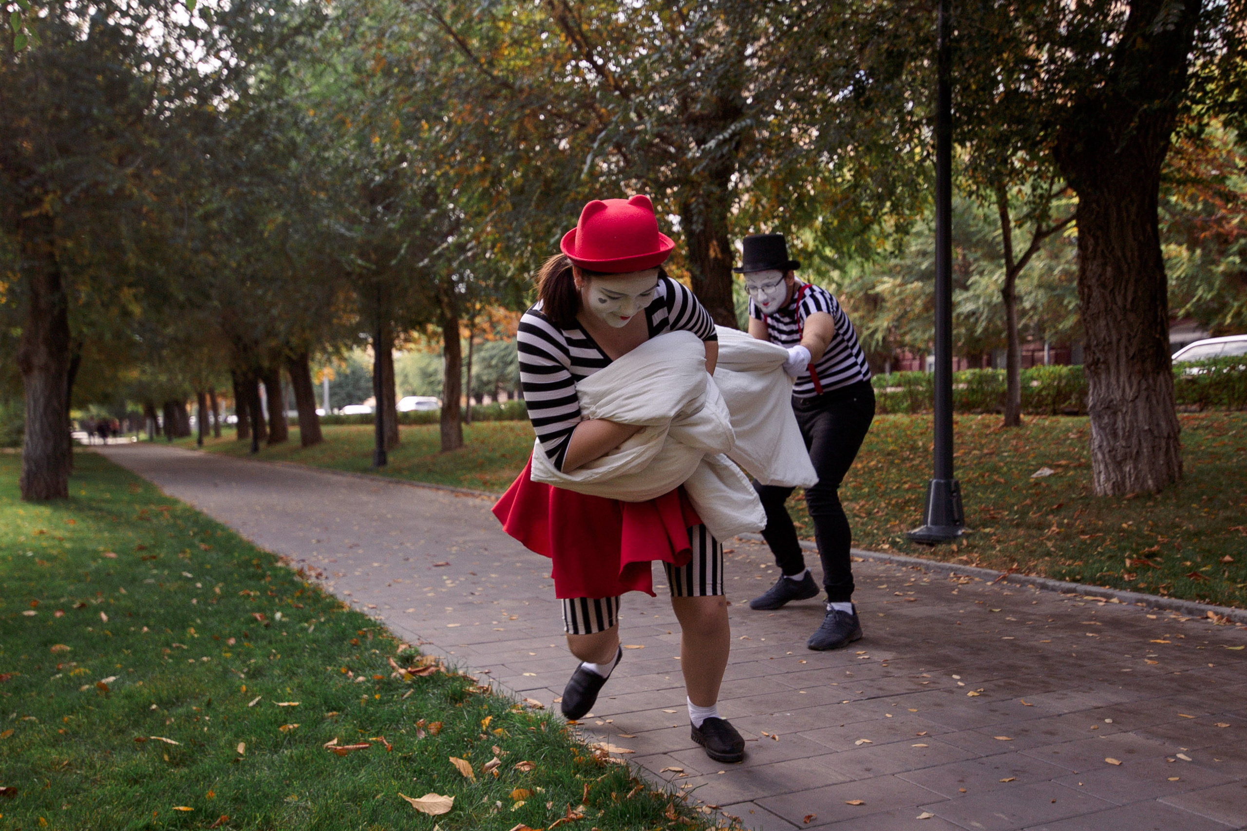 Мимы. Фотограф Крохин Олег