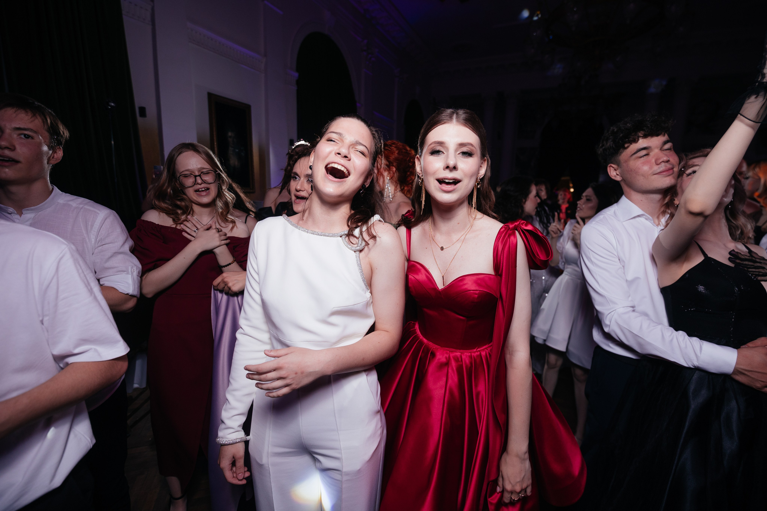 Выпускной 11 класс. Фотограф Крохин Олег