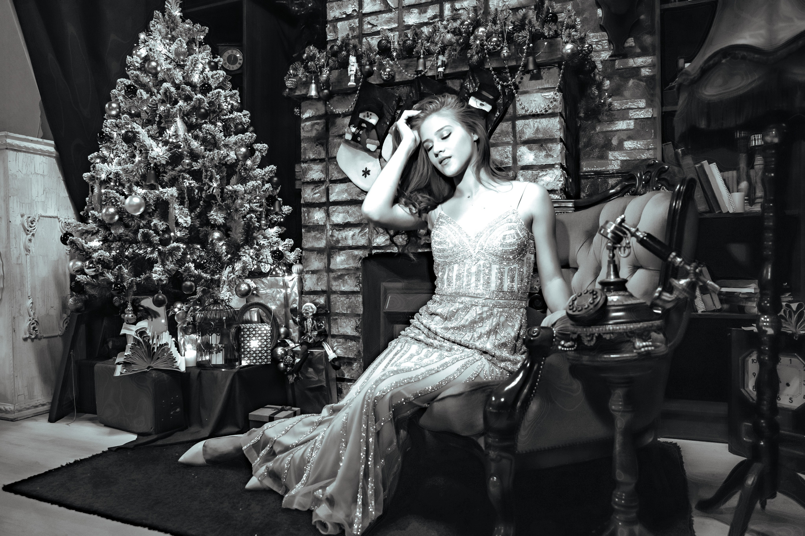 Черное и белое. Профессиональный фотограф и видеооператор