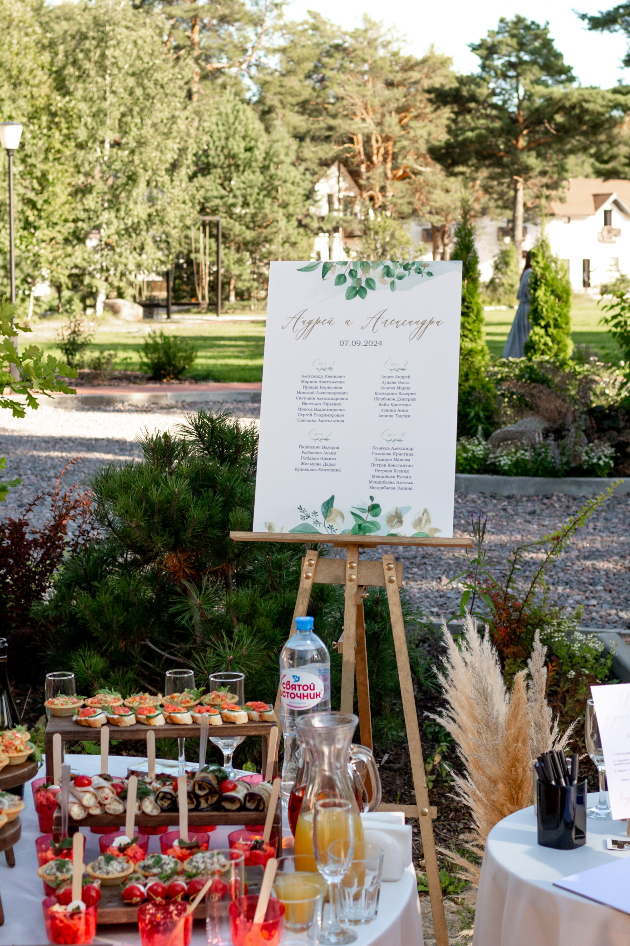 Свадебная фотопрогулка в Пушкине. Свадебный фотограф Кирилл Белый