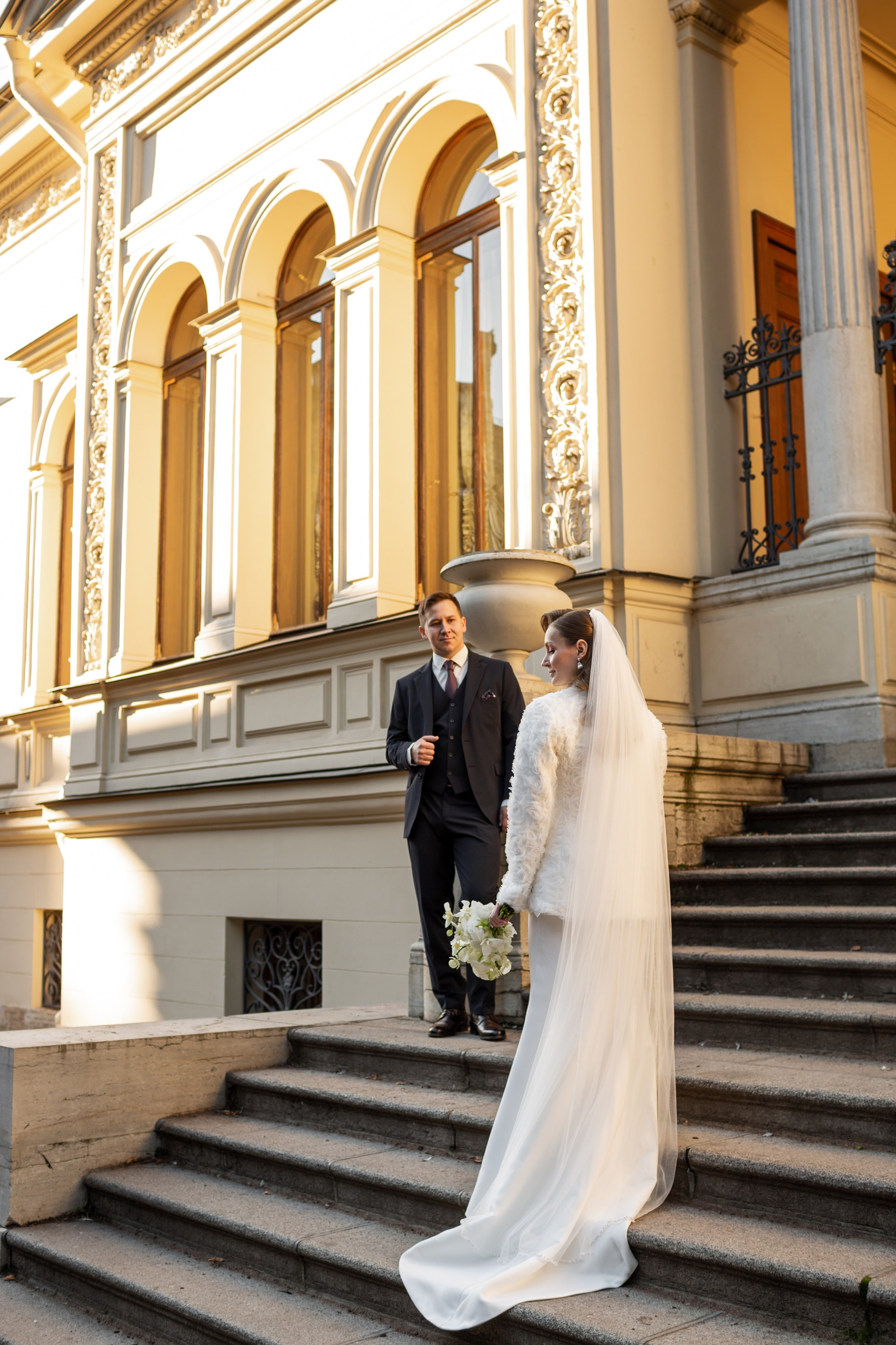 Свадьба в Петербурге в сентябре. Свадебный фотограф Кирилл Белый