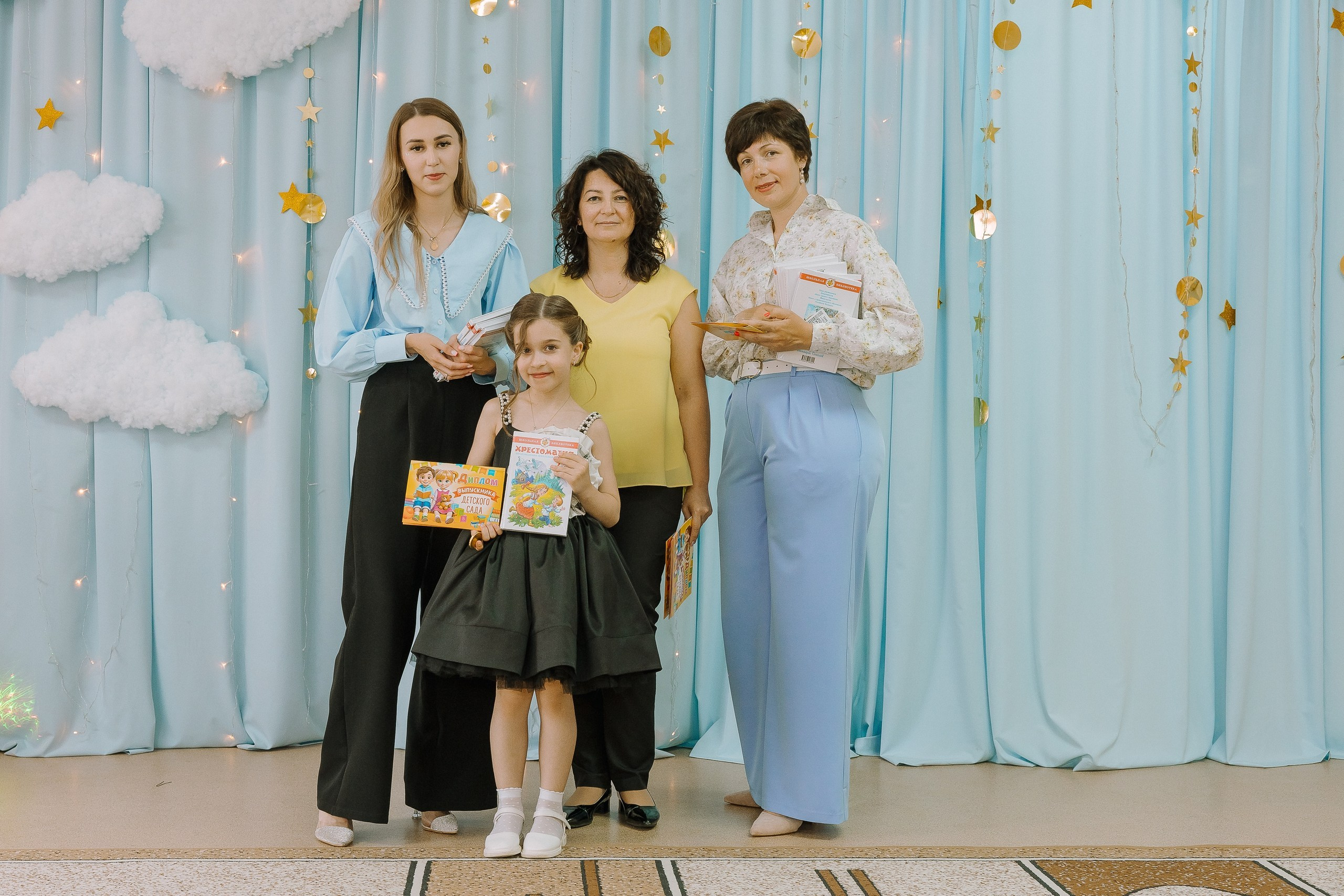 Выпускной в ДС -29. Выпускные альбомы Натальи Бутко: Новороссийск, Анапа, Геленджик