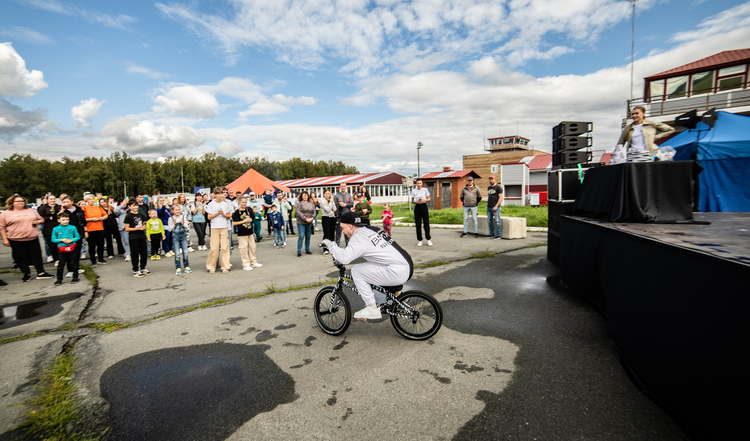 УЗСТ- Корпоративный тимбилдинг на аэродроме. Репортажный и свадебный фотограф в Челябинске Елисеев Павел