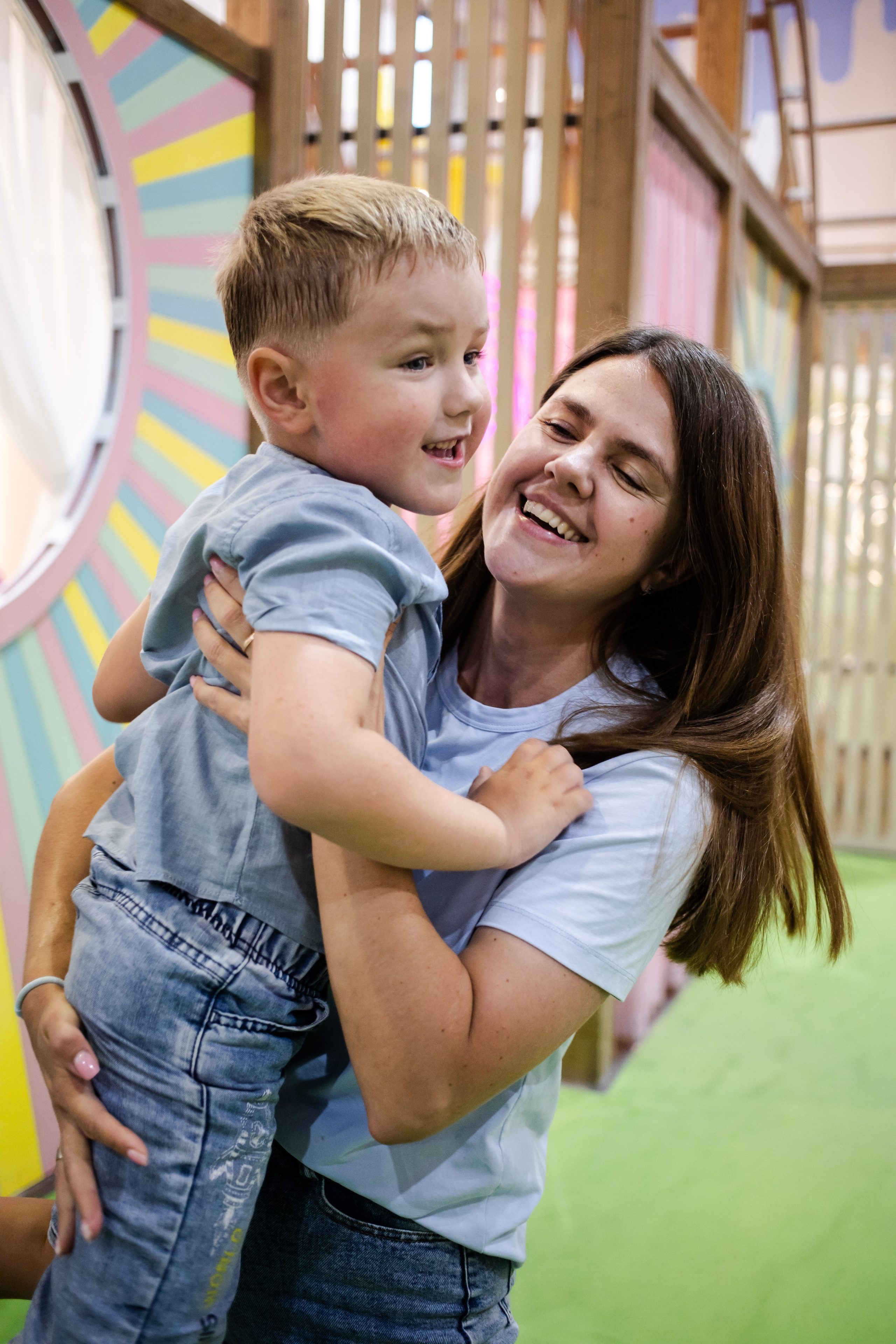 Марату 5. Фотографии с любовью