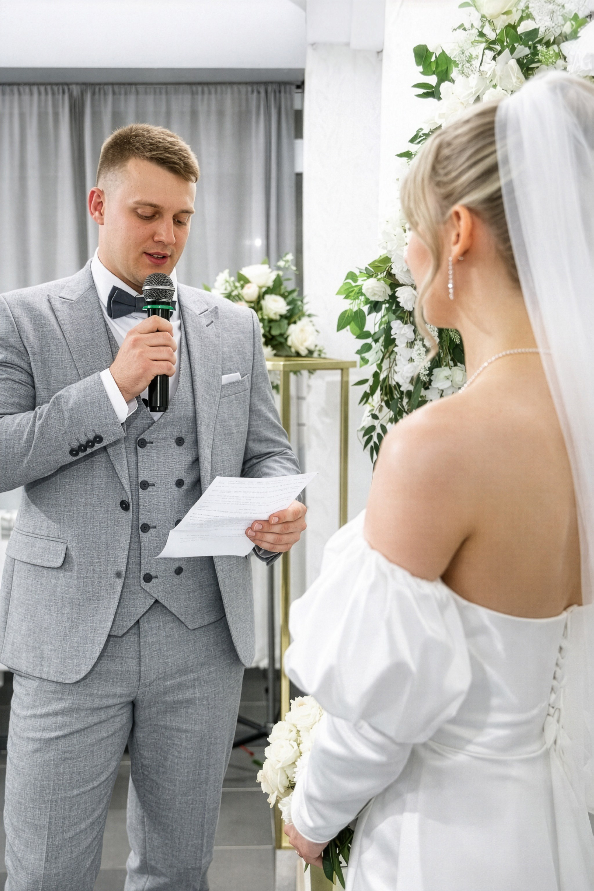 Свадебный фотограф в Екатеринбурге — Дмитрий и Анна в отеле Novotel. Фотограф Дмитрий Судаков — Свадебная и репортажная съемка в Екатеринбурге и Москве