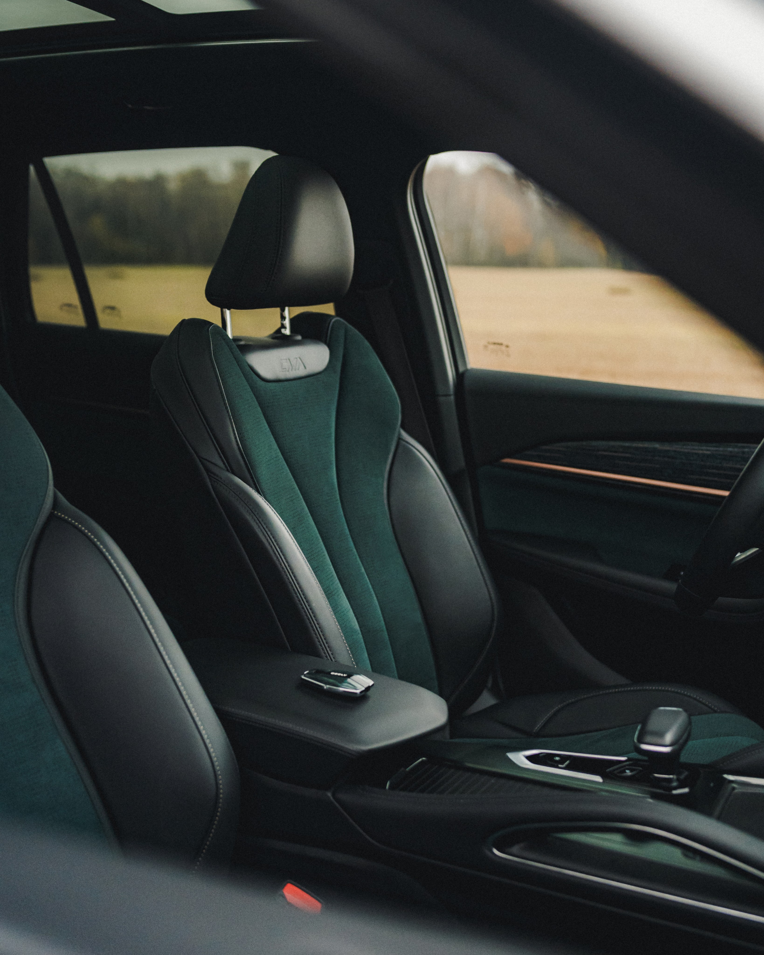 Автомобильная фотосессия Geely Monjaro для Geely Motors. Фотограф Илья К. в Москве