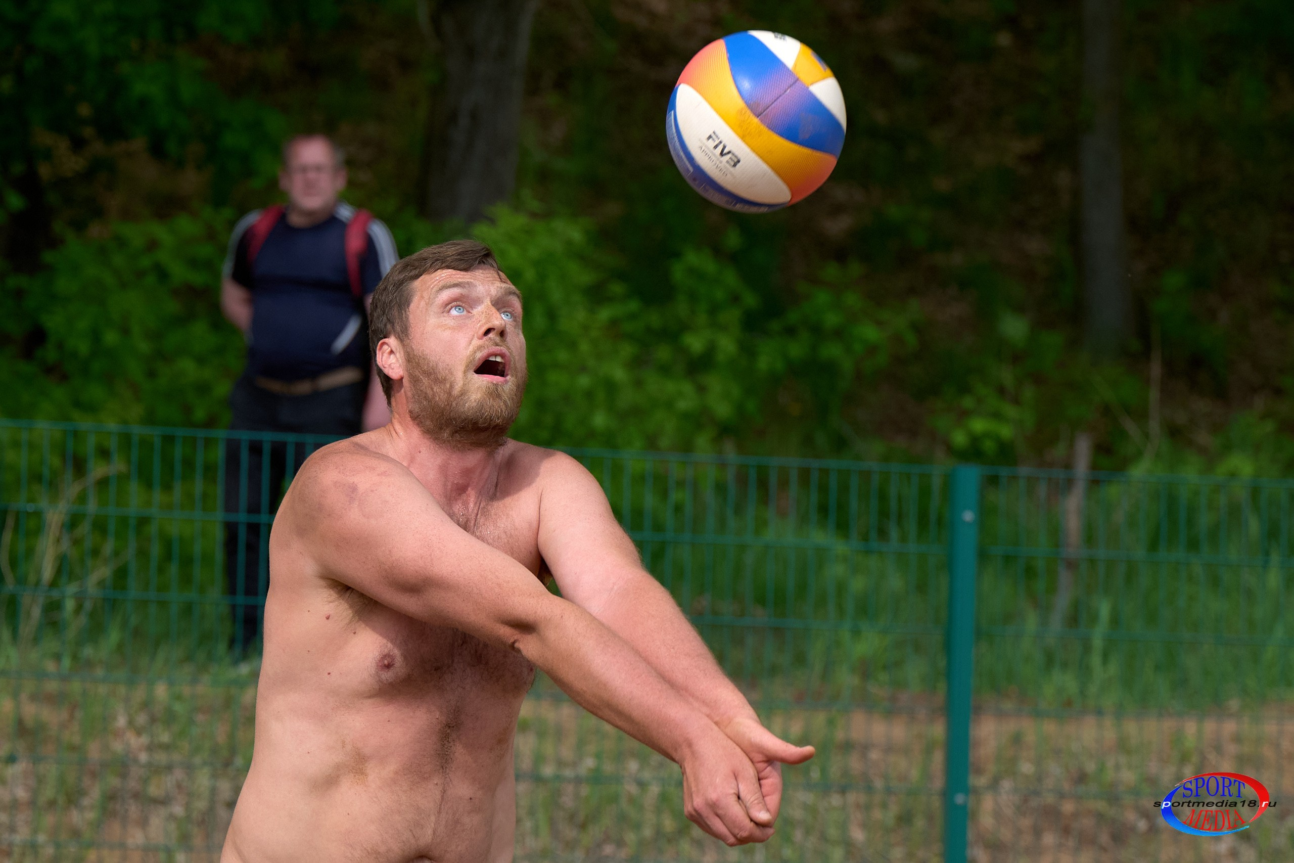 Пляжный волейбол. ПРИВОЛЖСКАЯ ЛИГА MIXT Ижевск 18.05.2025. Спортивный репортажный фотограф в Ижевске Сергей Мерзляков
