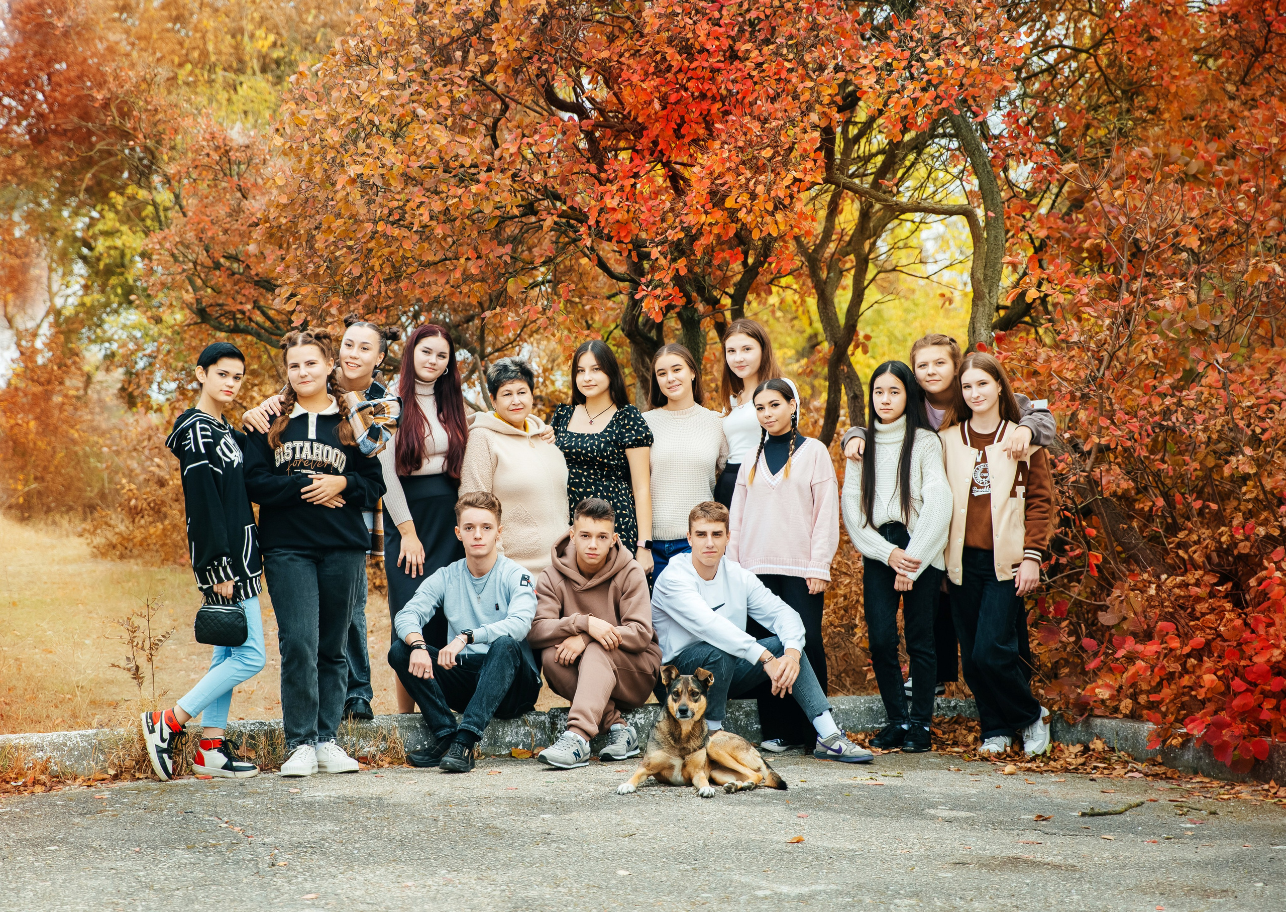 Чистопольская школа 11 класс. ВЫПУСКНЫЕ АЛЬБОМЫ | РОВЕСНИК | КЕРЧЬ